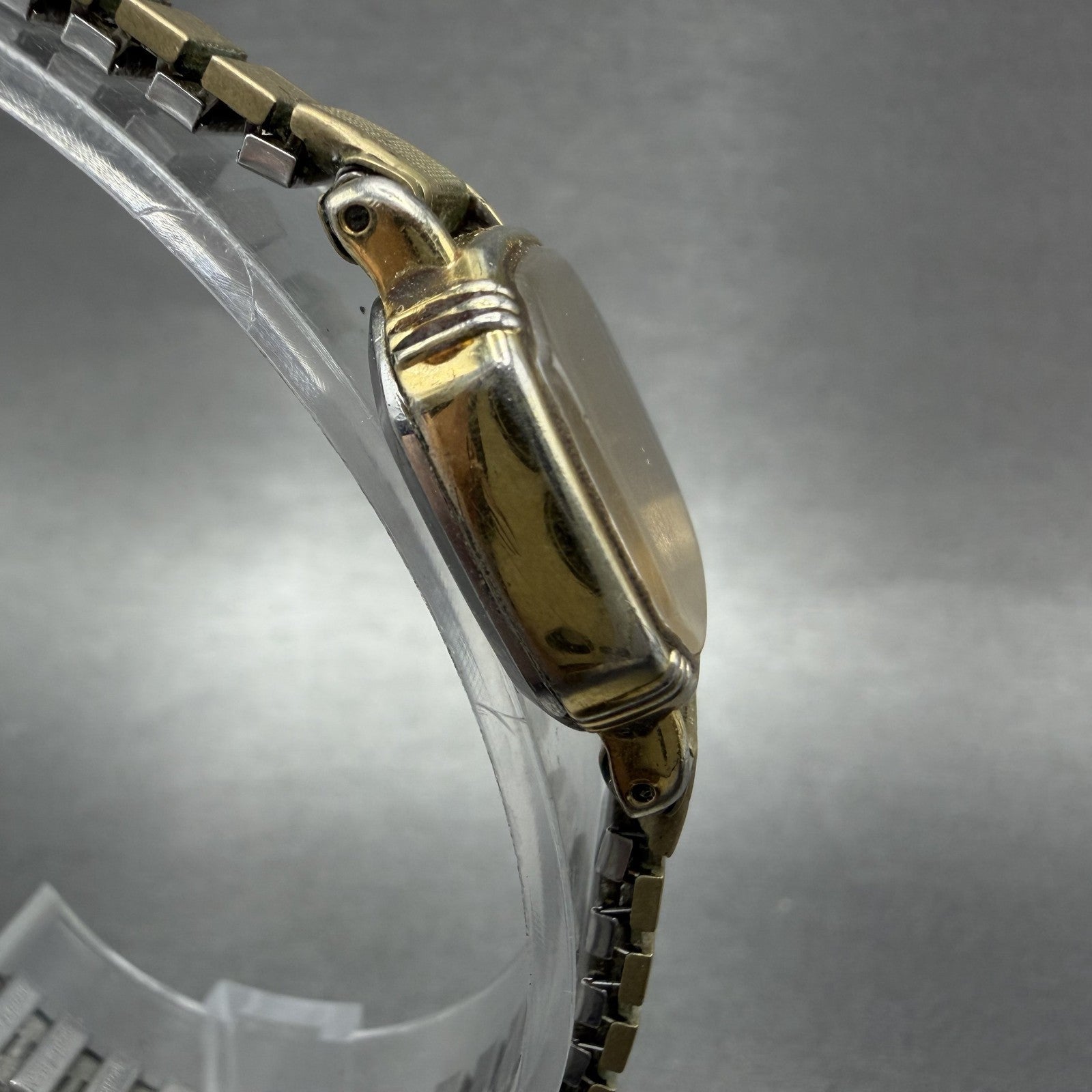 Seiko Watch Women 20mm Champagne Dial Gold Tone Rectangle 54215019 New Battery3