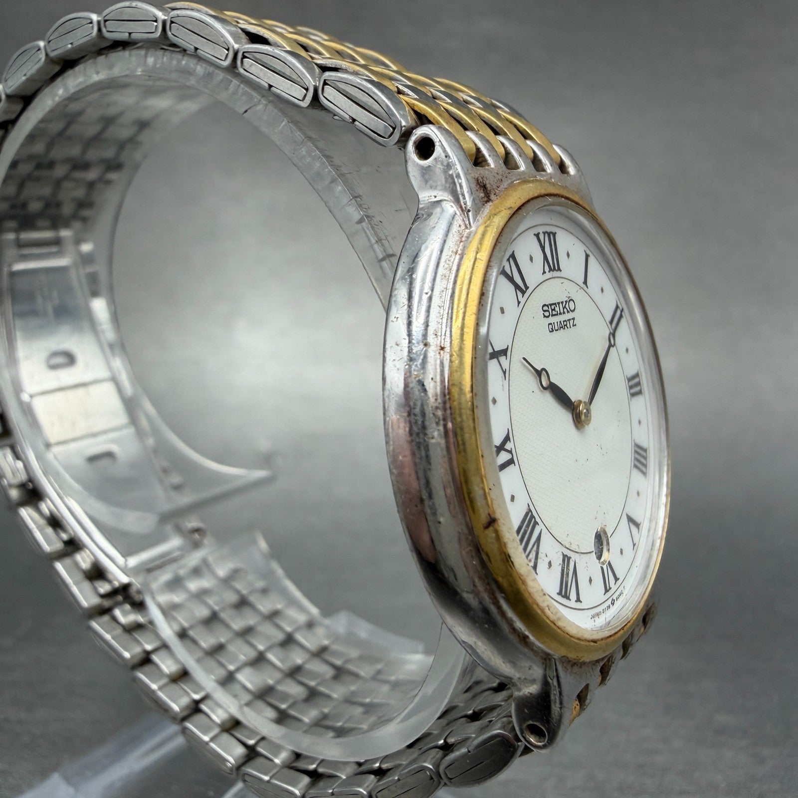 Seiko Watch Men 34mm White Dial Two Tone Date Round 5Y39-8040 New Battery3