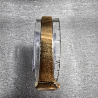 Seiko Watch Women 16mm Gold Dial Gold Tone Oval 2C20-5300 New Battery Vintage J24