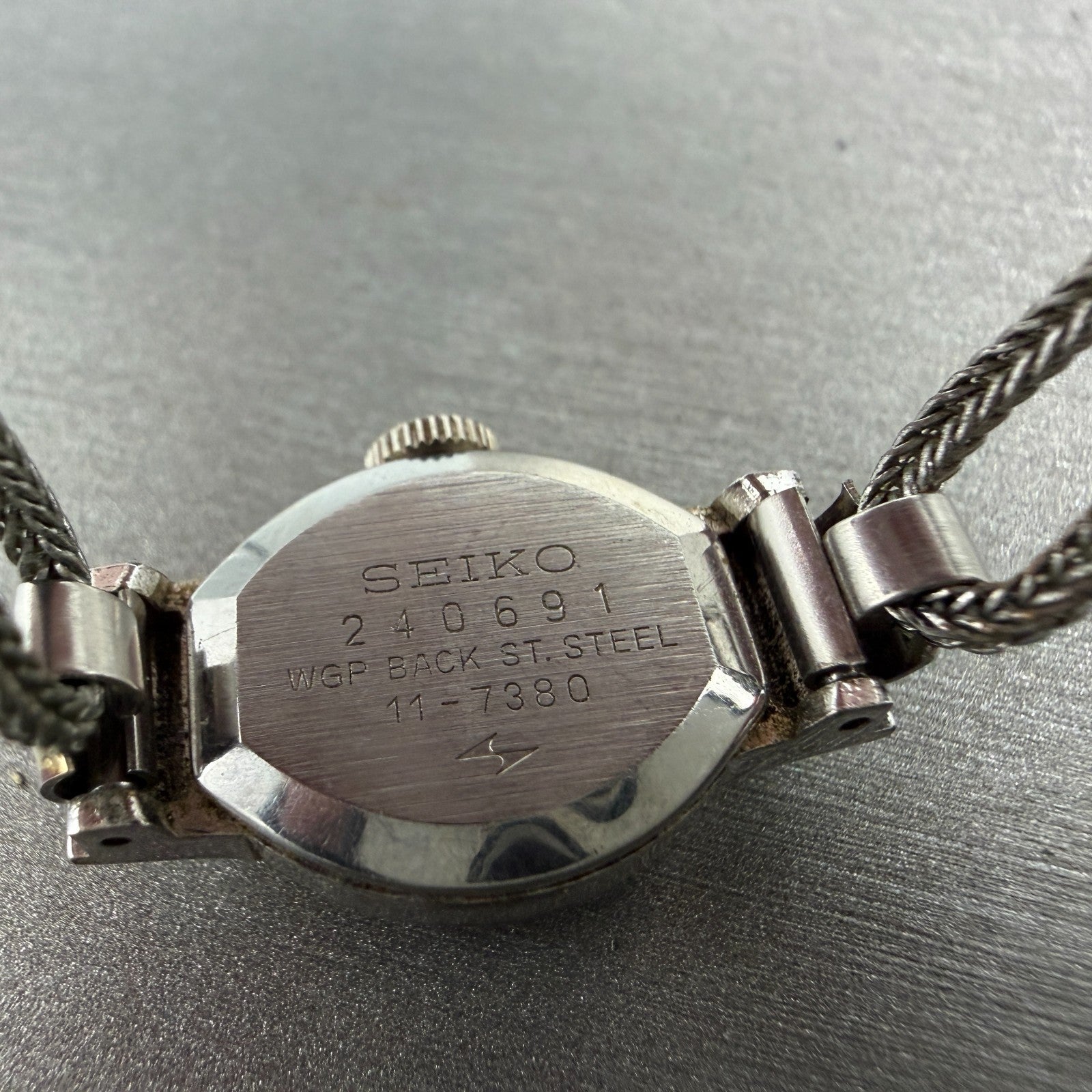 Seiko Watch Women 25mm Silver Dial Silver Tone Oval Manual 11-7380 Runs Vintage9