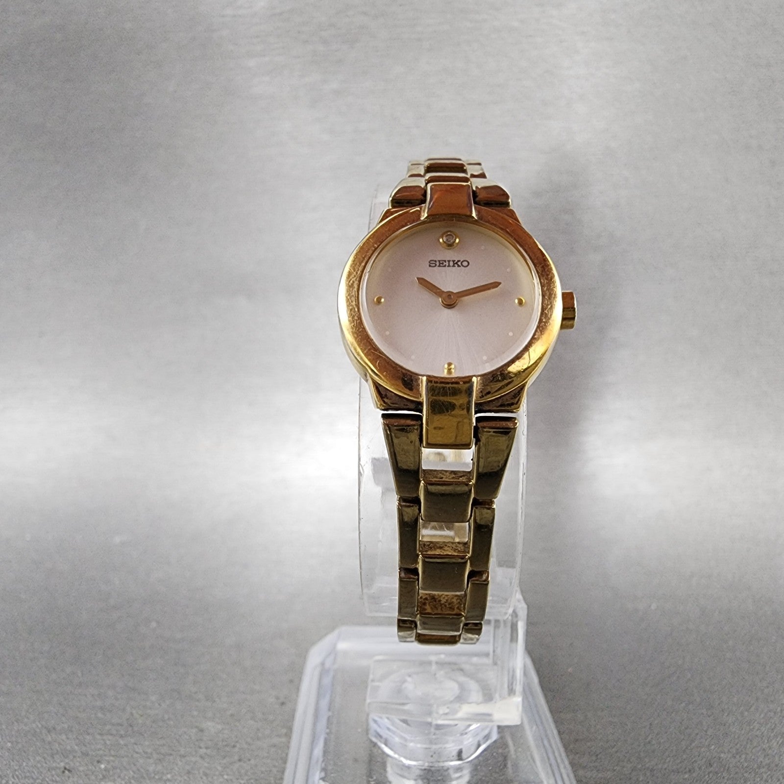 Seiko Watch Women 20mm White Dial Gold Tone Round 1N000GM0 New Battery5