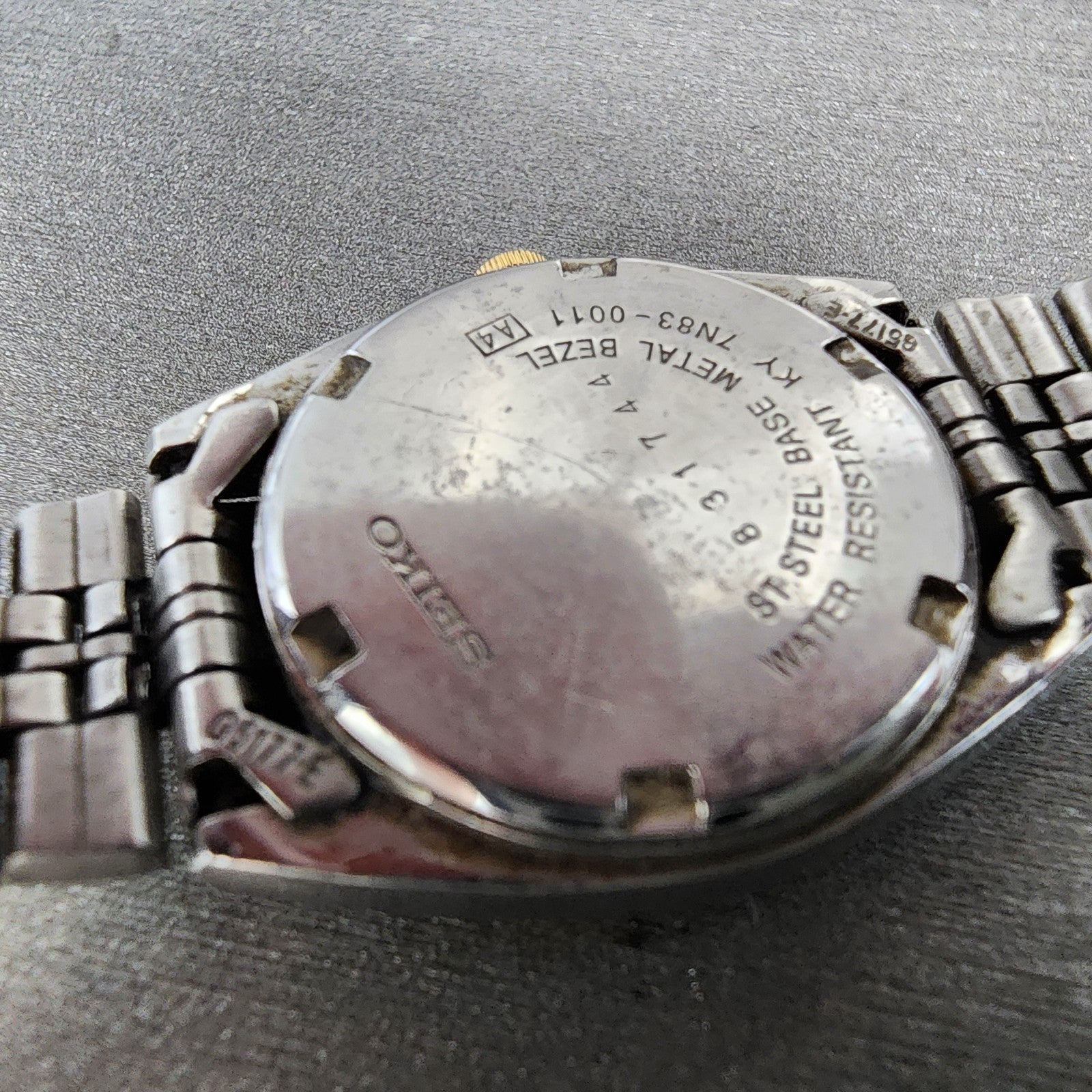 Seiko Watch Women 25mm White Dial Two Tone Daydate 7n430011 Round New BatteryBA9