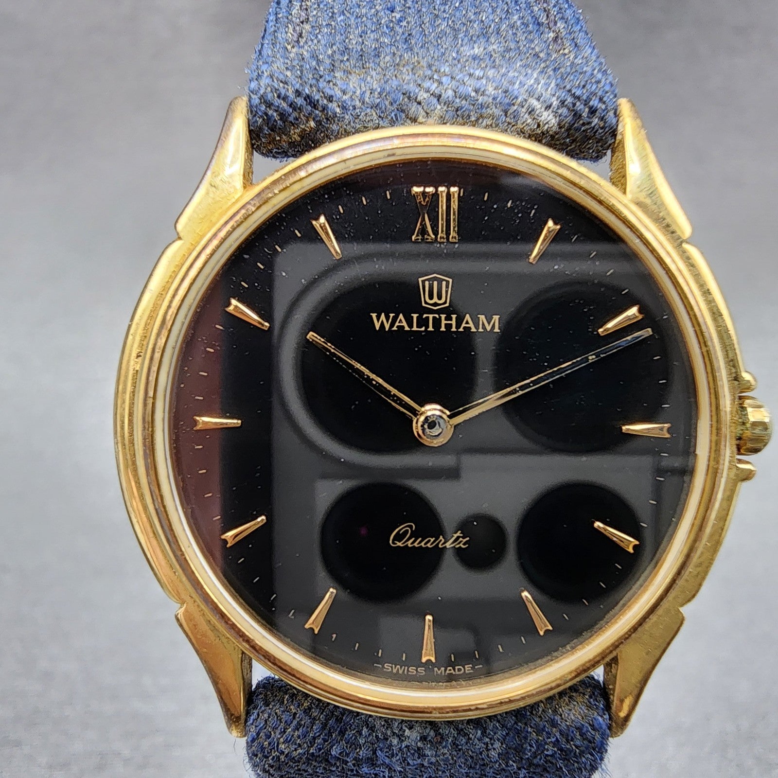Waltham Watch Women 31mm Black Dial Gold Tone Round 26207 Vintage New Battery1