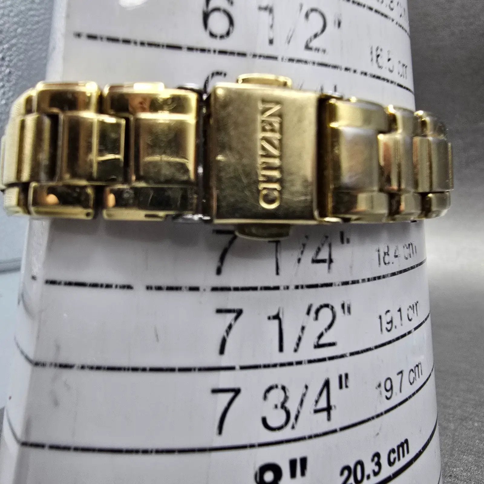 Citizen Eco-Drive Watch Women 26mm MOP Dial Gold Tone Date E013-S076404 Runs10