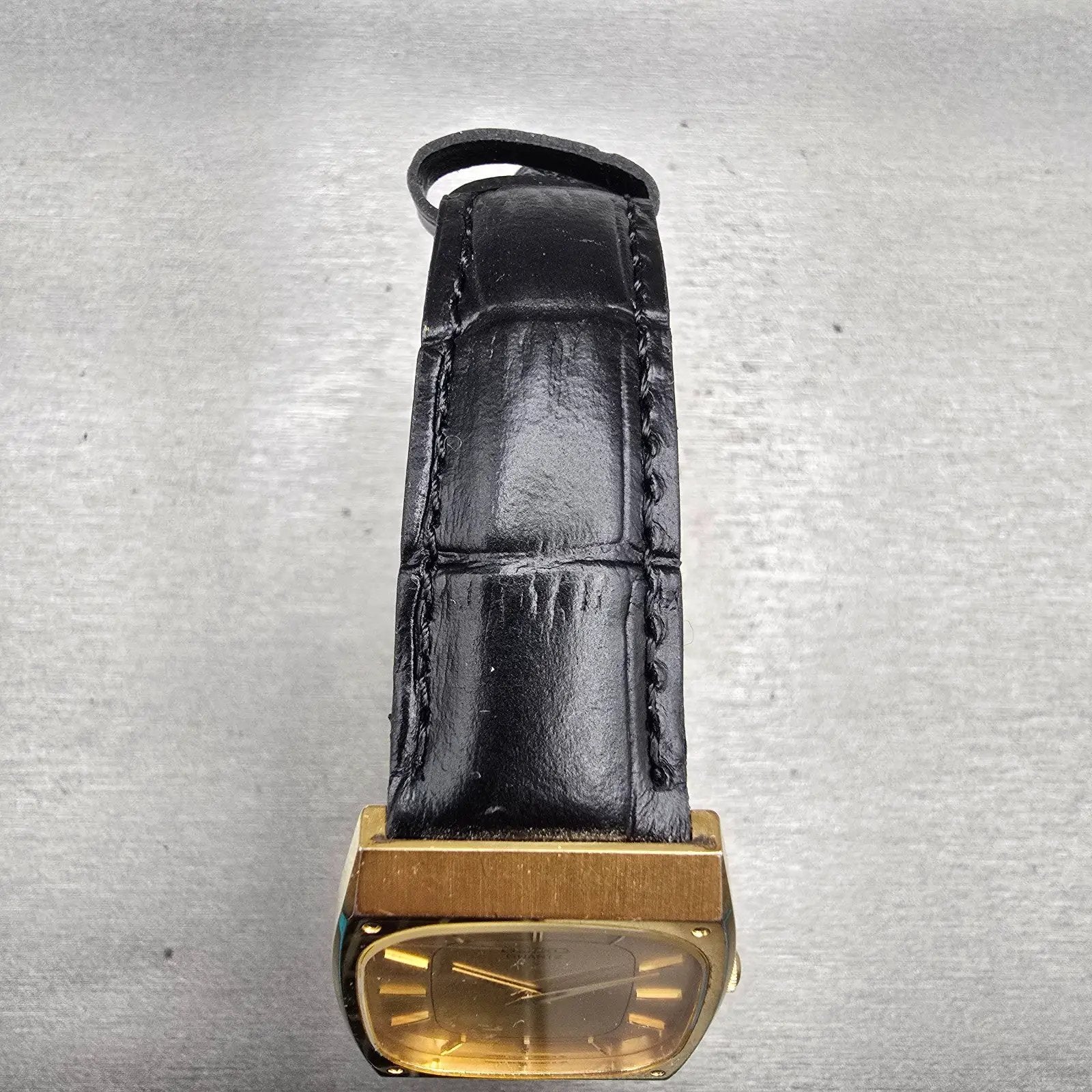 Seiko Watch Men 28mm Gold Dial Gold Tone Rectangle 8620-5029 New Battery Vintage4