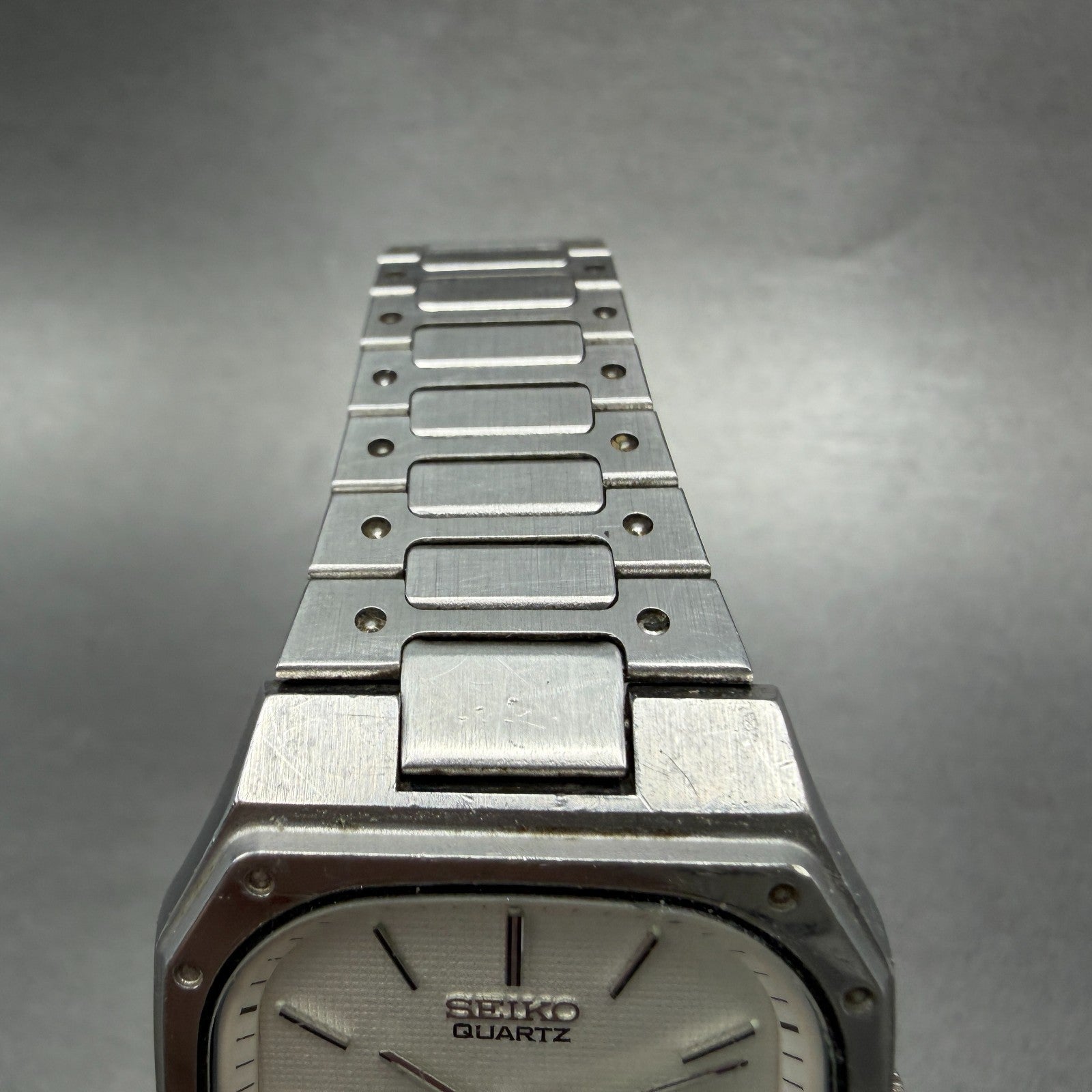 Seiko SQ Watch Men 35mm White Dial Silver Tone Daydate Octagon 7123-5359 New Bat4
