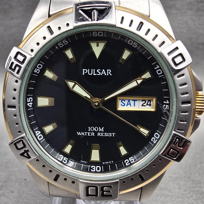 Seiko Pulsar Diver Watch Men 39mm Black Dial Two Tone Daydate VX43-X022 New Batt1