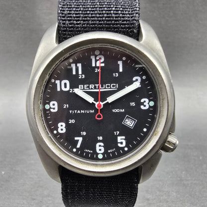 Bertucci A2-T watch Men 40mm Black Dial Titanium Date Round Nato New battery0