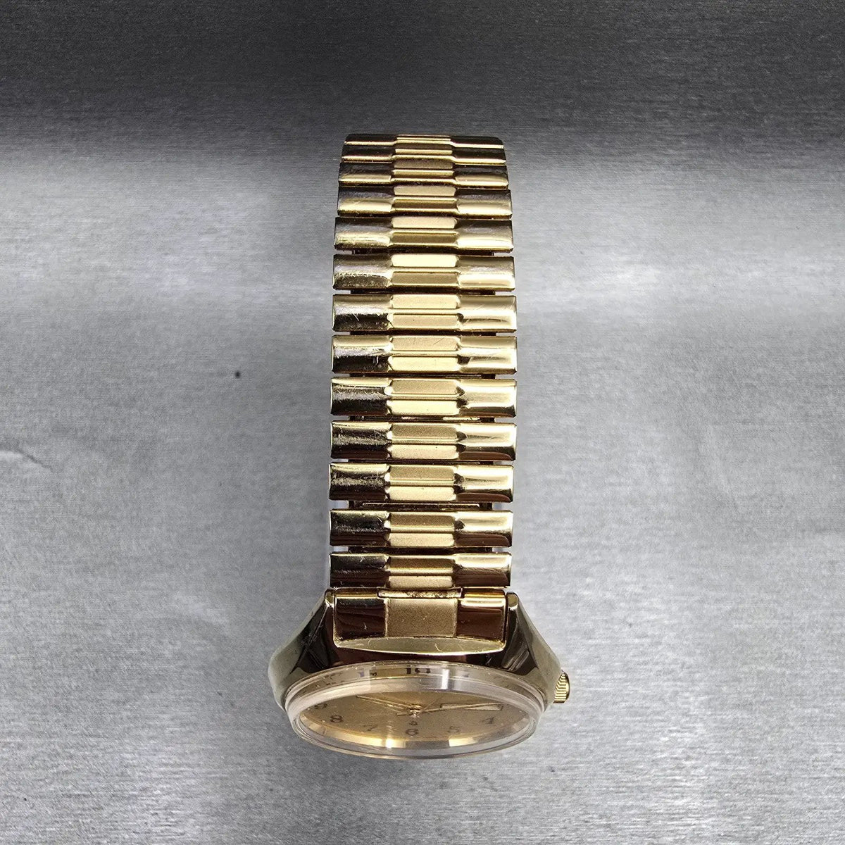 Citizen CQ Watch Men 35mm Gold Dial Gold Tone Daydate 1100-S63812 New Battery JL4