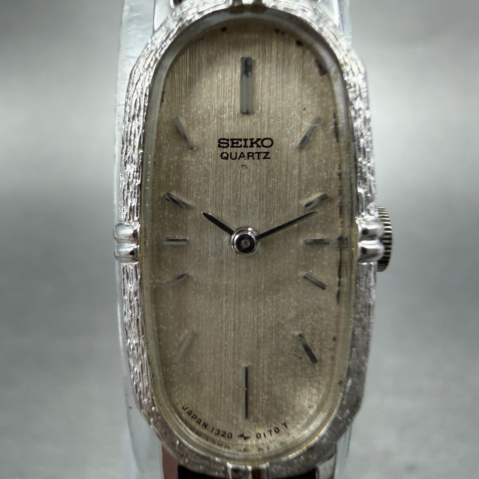 Seiko Watch Women 13mm Silver Dial Silver Tone Oval 1320-5140 New Battery VTG1