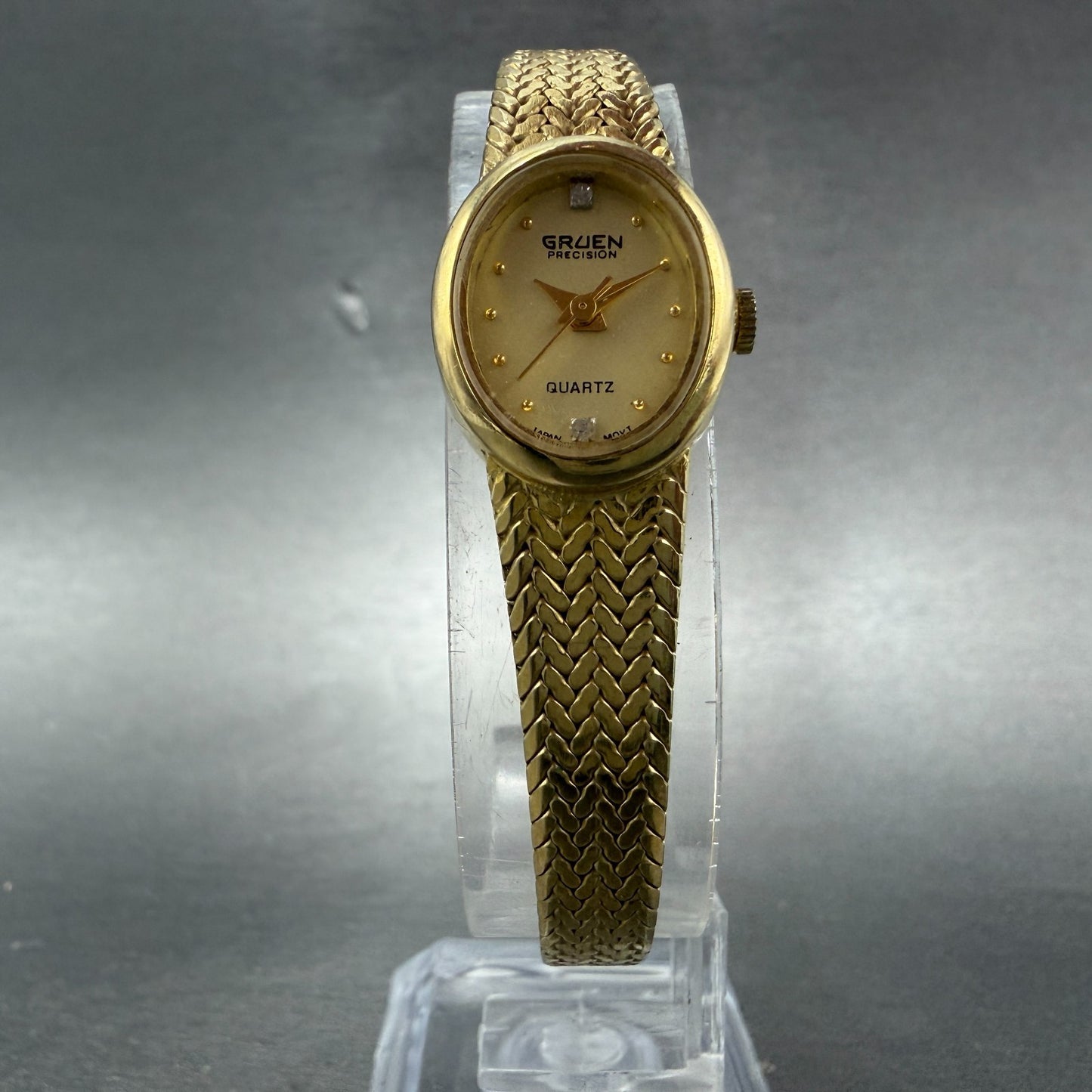 Gruen Watch Women 16mm Gold Dial Gold Tone Oval Mesh band New Battery VTG5