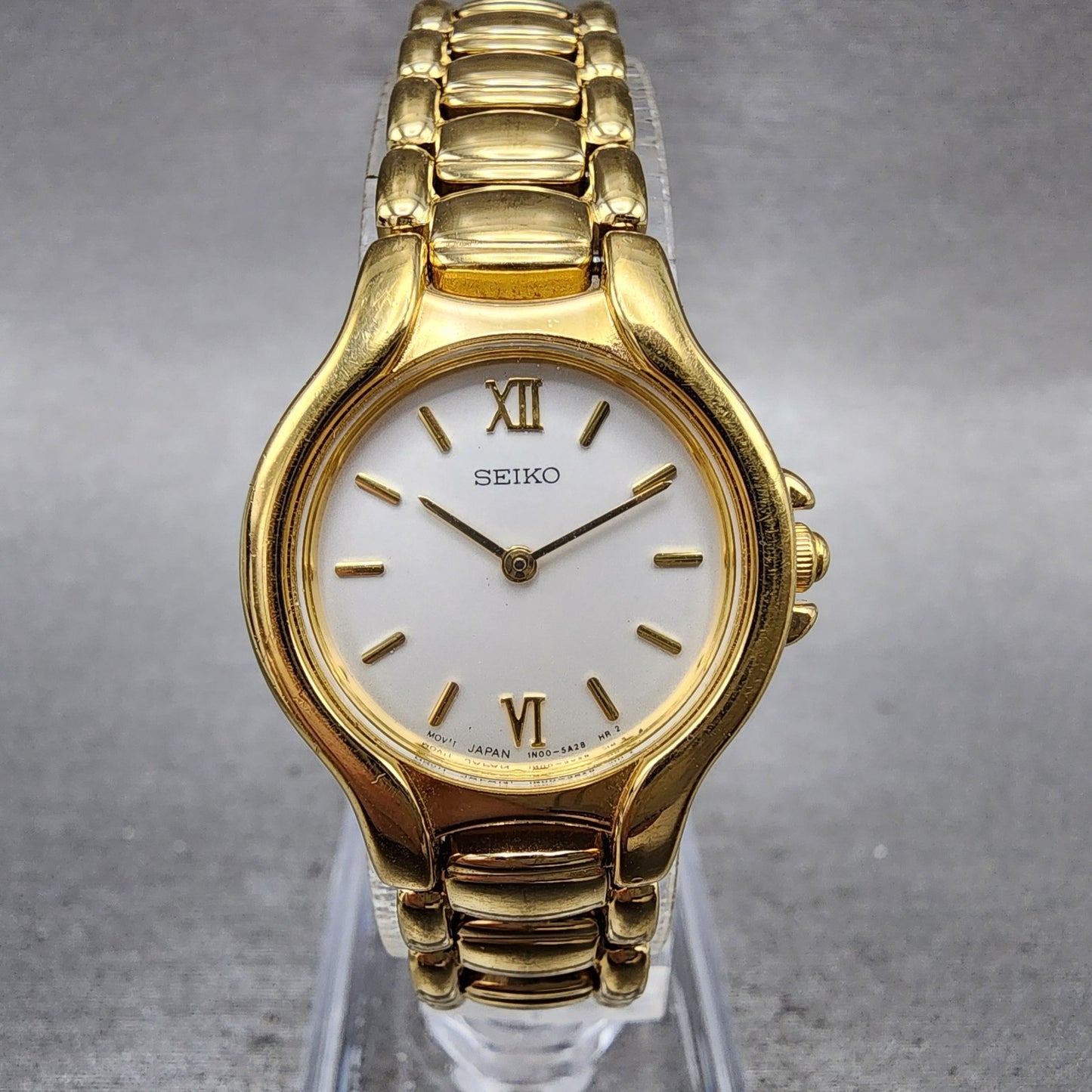 Seiko Watch Women 23mm Silver Dial Gold Tone Round 1n001f00 New Battery1