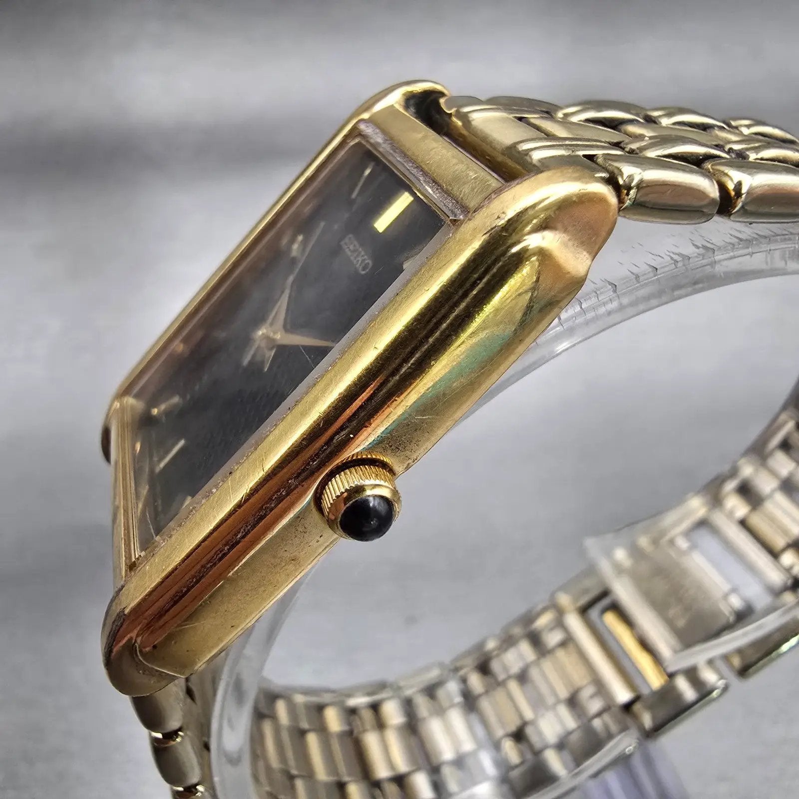 Seiko Watch Men 26mm Black Dial Gold Tone Rectangle V701-5E49 New Battery VTG2