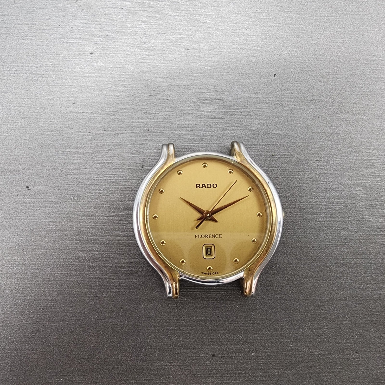 Rado Florence Watch Men 32mm Gold Dial Two Tone Date Round 129.3644.4 New Batt0