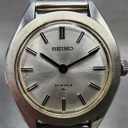 Seiko Watch Women 25mm White Dial Silver Tone Round 25590010 New Battery1