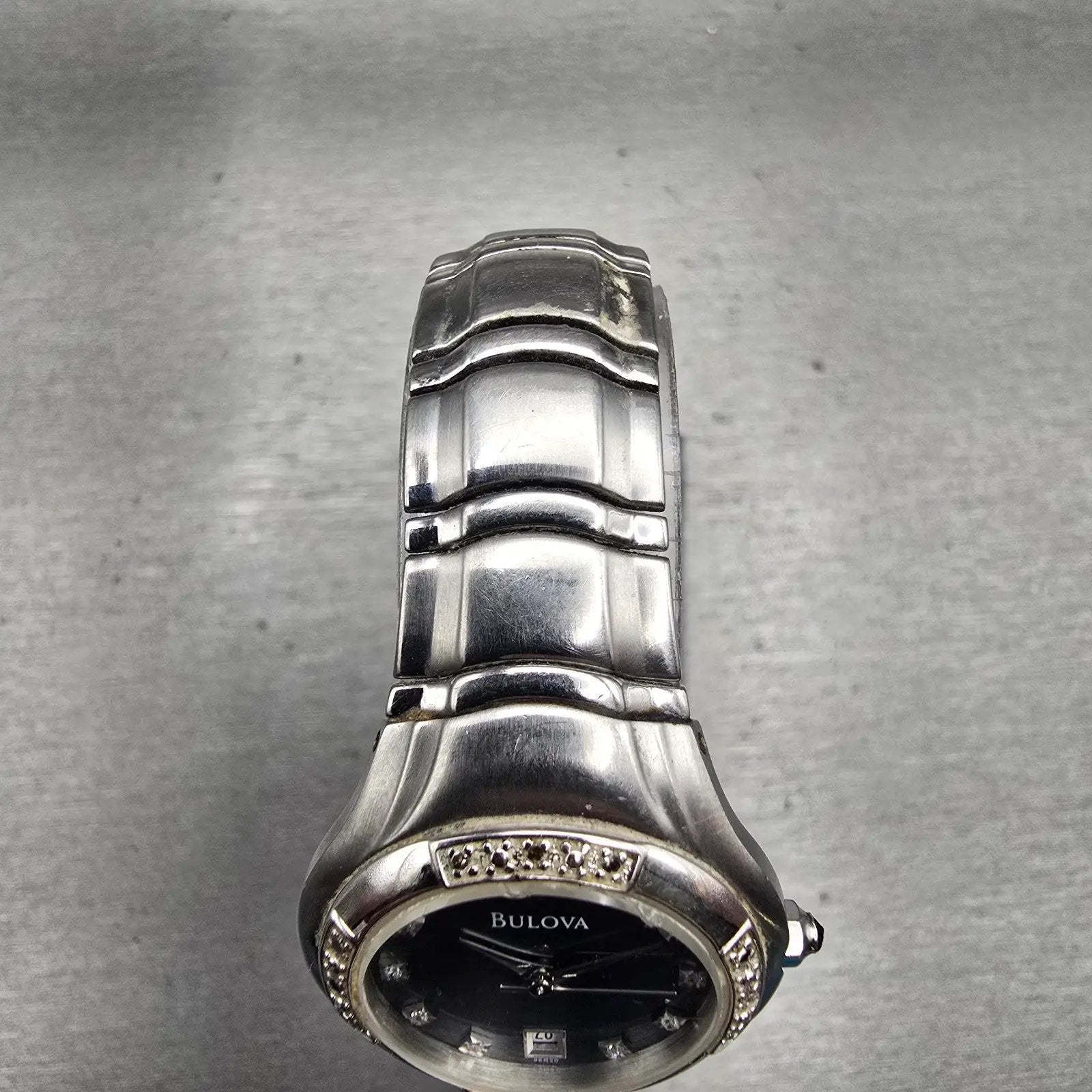 Bulova Watch Women 26mm MOP Dial Silver Tone Diamonds Date 96R20 New Battery4