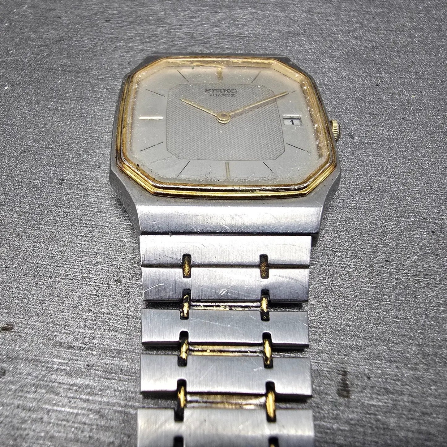 Seiko Watch Men 29mm Silver Dial Two Tone Date Octagon 6439-5039 PARTS Vintage3
