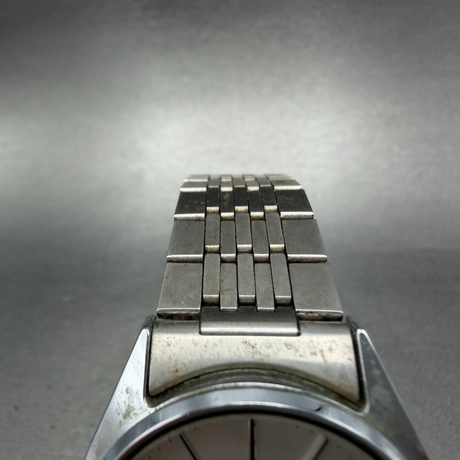 Citizen Vega Watch Men 34mm Silver Dial Silver Tone Daydate 1408-392001 PARTS5