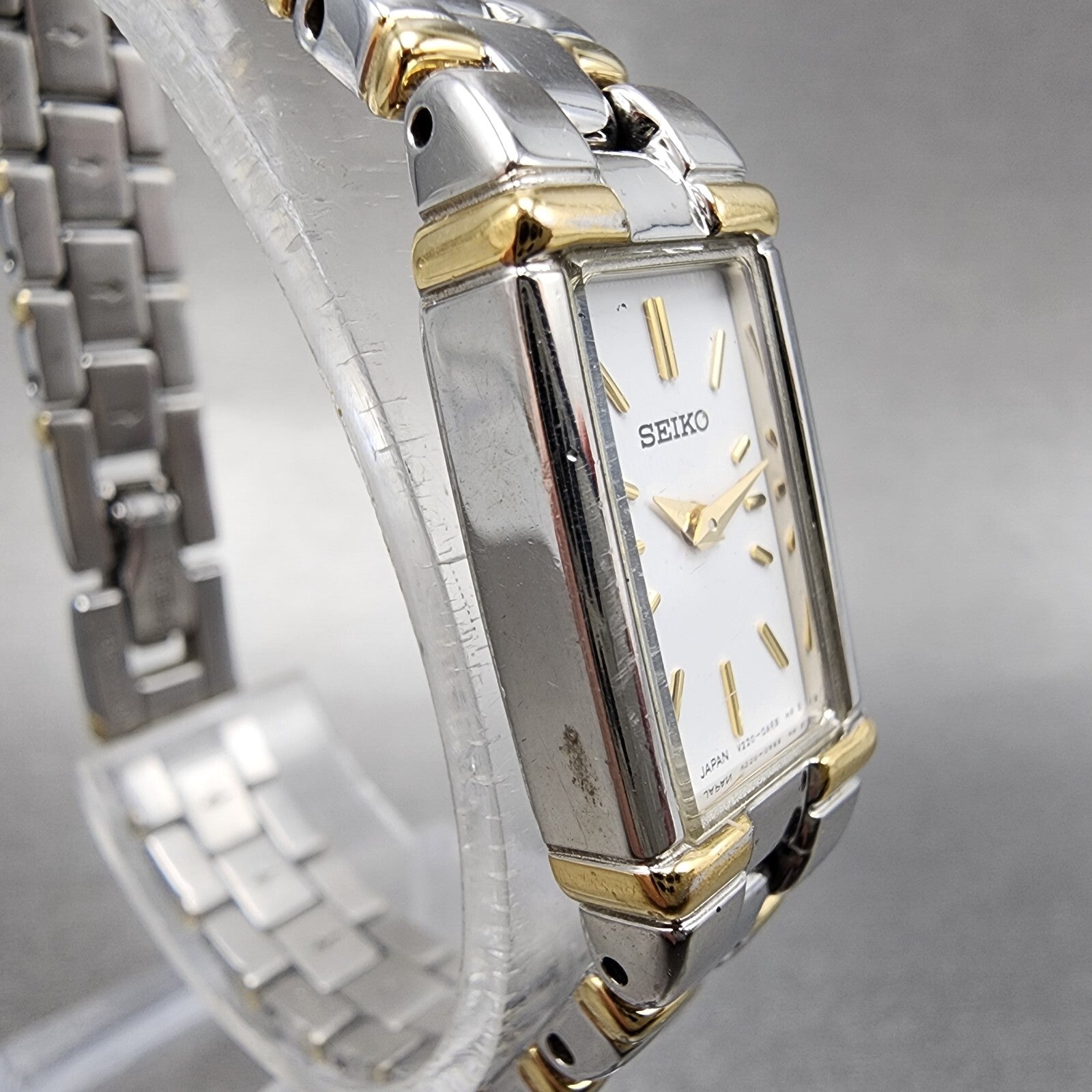 Seiko Tank Watch Women 13mm White Dial two Tone Rectangle V2200ab0 New Battery3