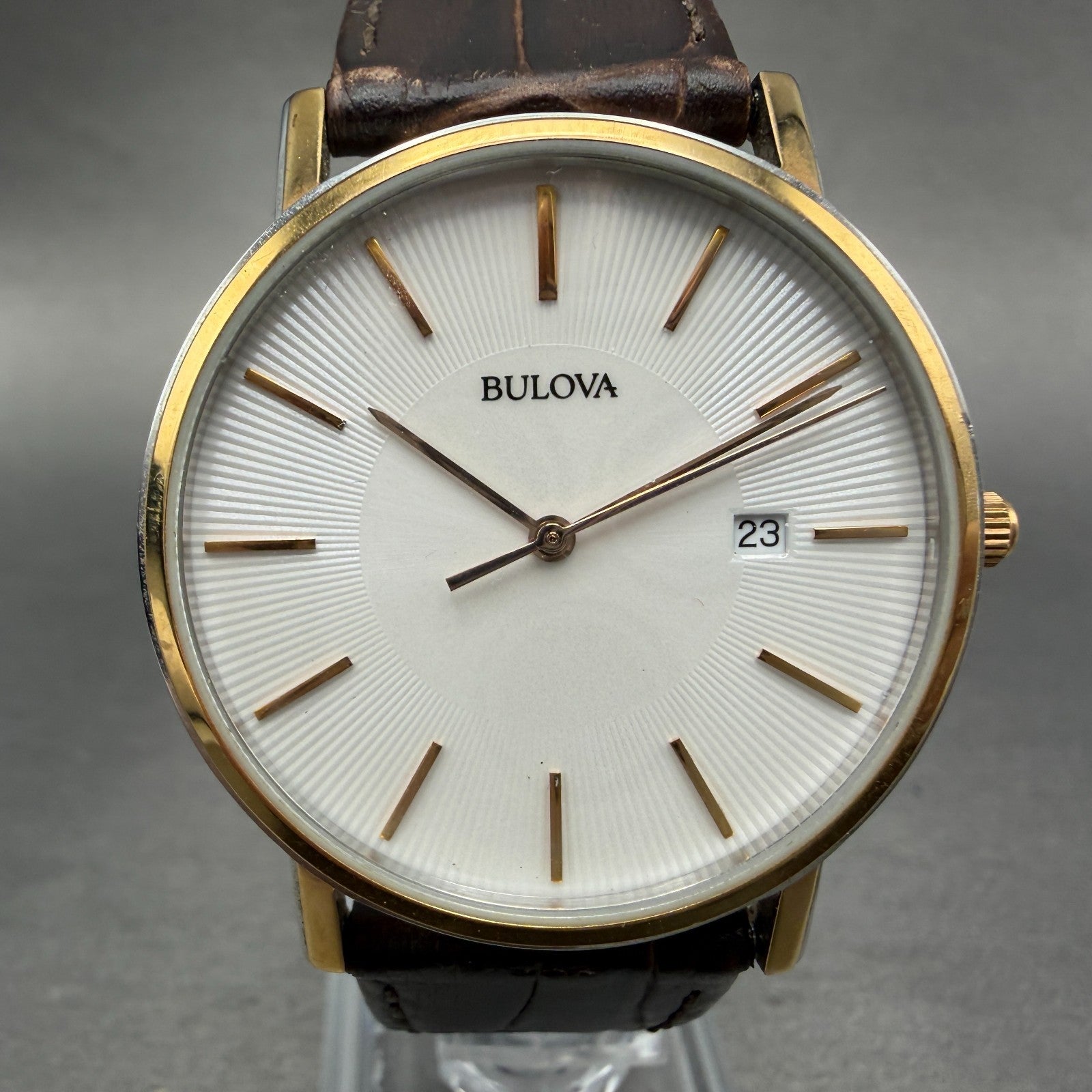 Bulova Watch Men 37mm White Dial Two Tone Date Round 98H51 New Battery0