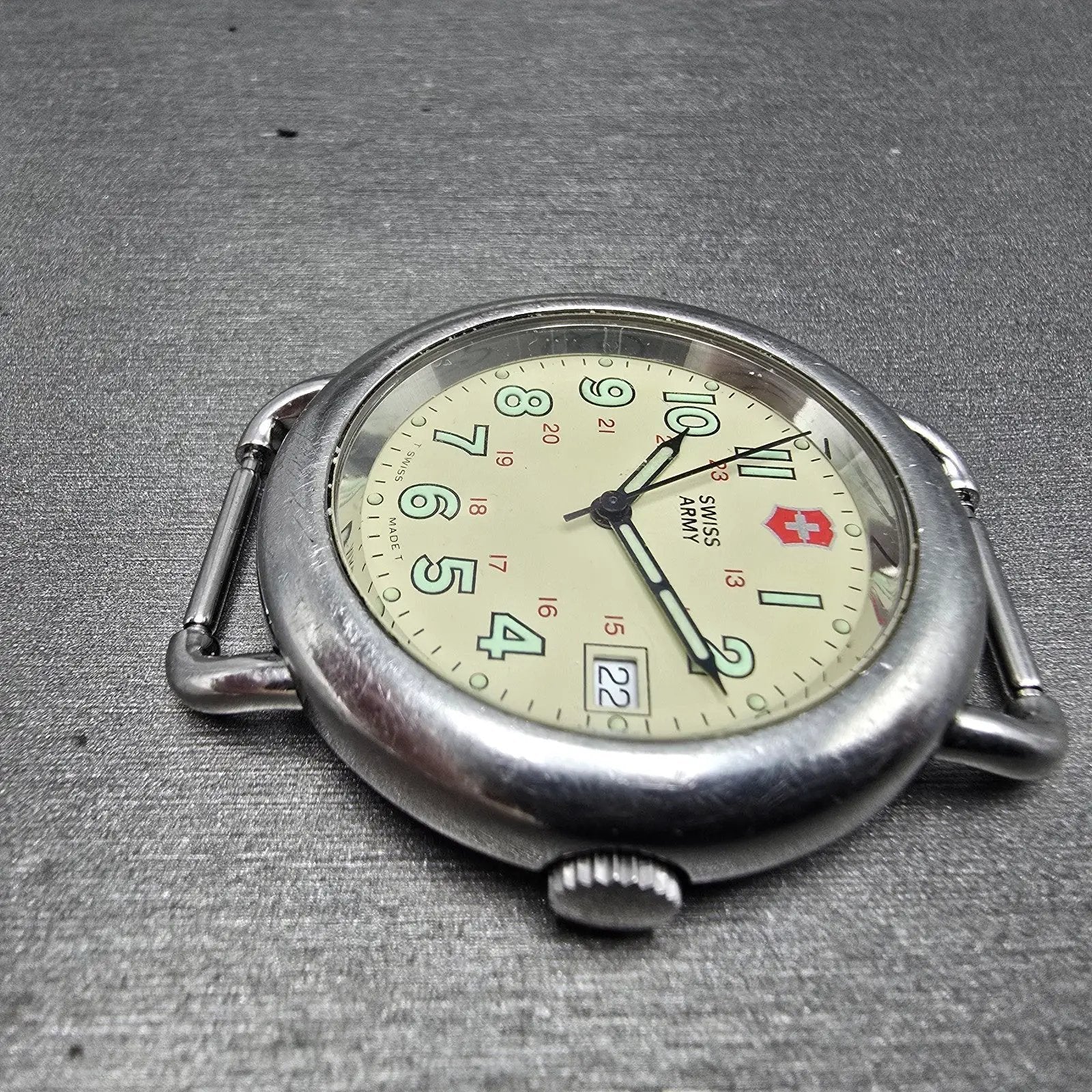 Victorinox Swiss Army Cavalry Watch Men 37mm Cream Dial Silver Tone Date PART KL6