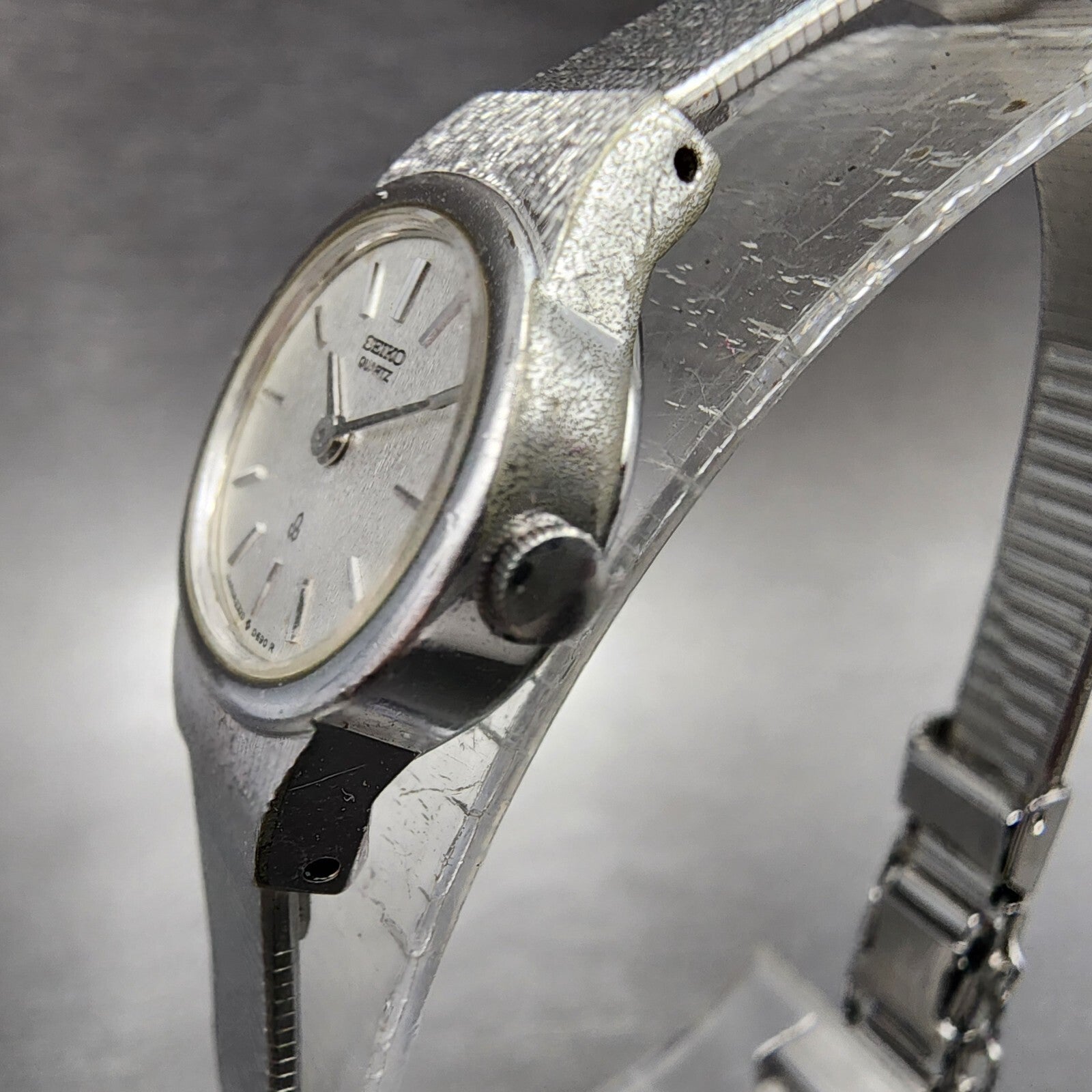 Seiko Watch Women 20mm Silver Dial Silver Tone Oval 23205430 New Battery VTG2