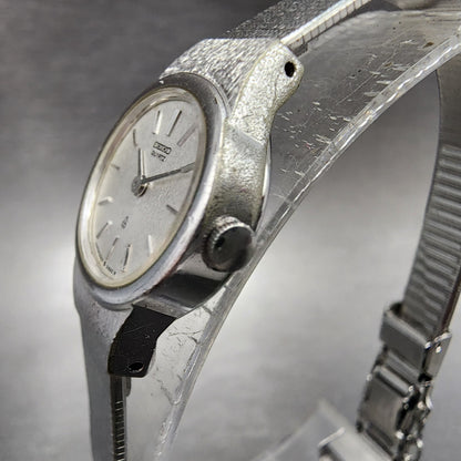 Seiko Watch Women 20mm Silver Dial Silver Tone Oval 23205430 New Battery VTG2