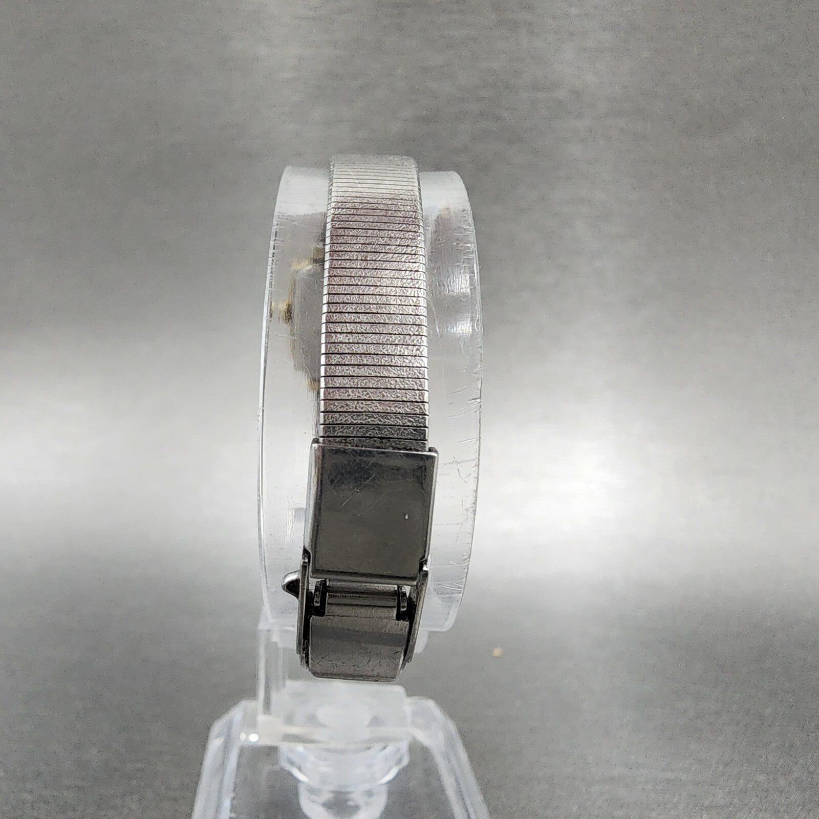 Seiko Watch Women 17mm Silver Dial Two Tone Rectangle 2Y015A70 New Battery7