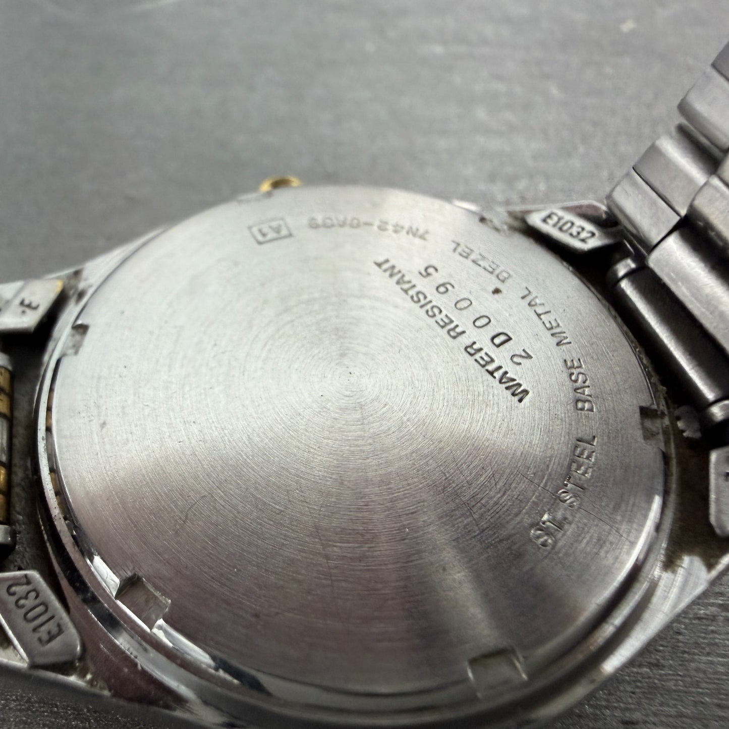 Seiko Watch Men 35mm Silver Dial Two Tone Date Round 7N42-8A39 New Battery VTG9