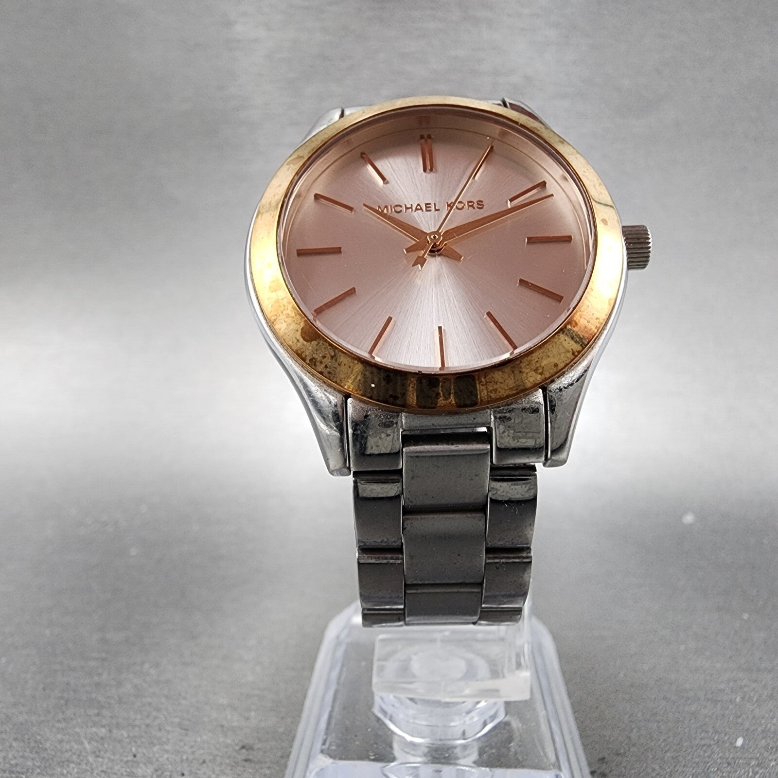 Michael Kors Runway Slim Watch Women 34mm mm Silver Dial Two Tone New Battery5