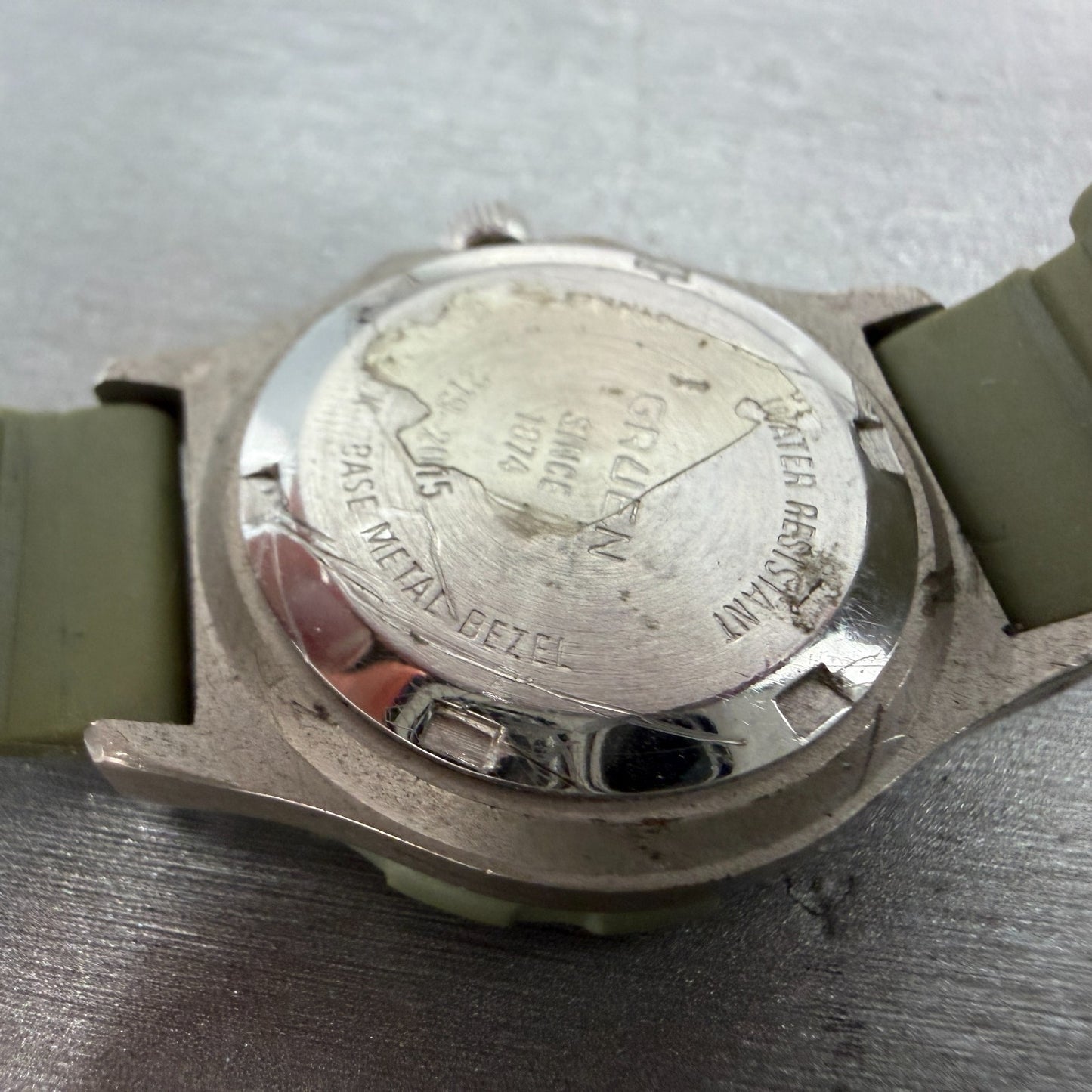 Gruen Dive Watch Women 28mm White Dial Silver Tone Date Round 219-2015 New Batt7