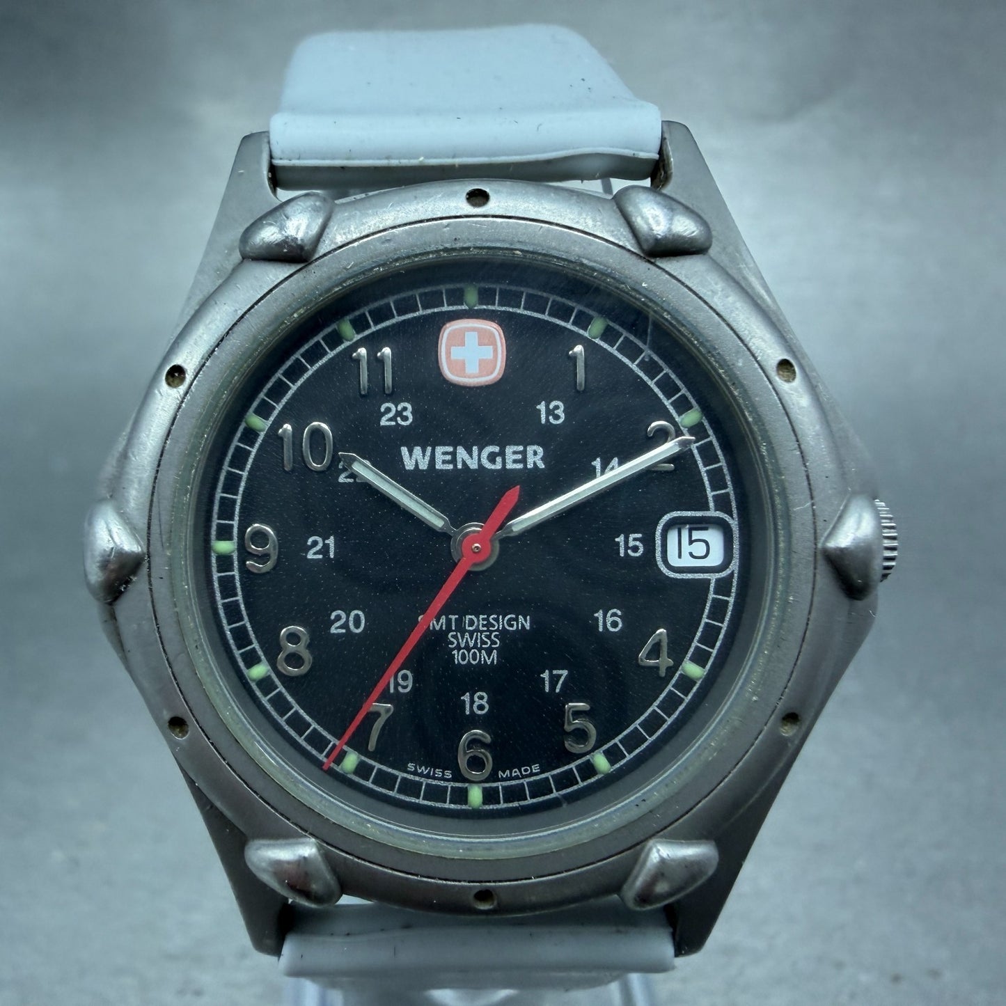 Wenger SMT Watch Men 35mm Black Dial Steel Date Round 095.0695 New Battery0