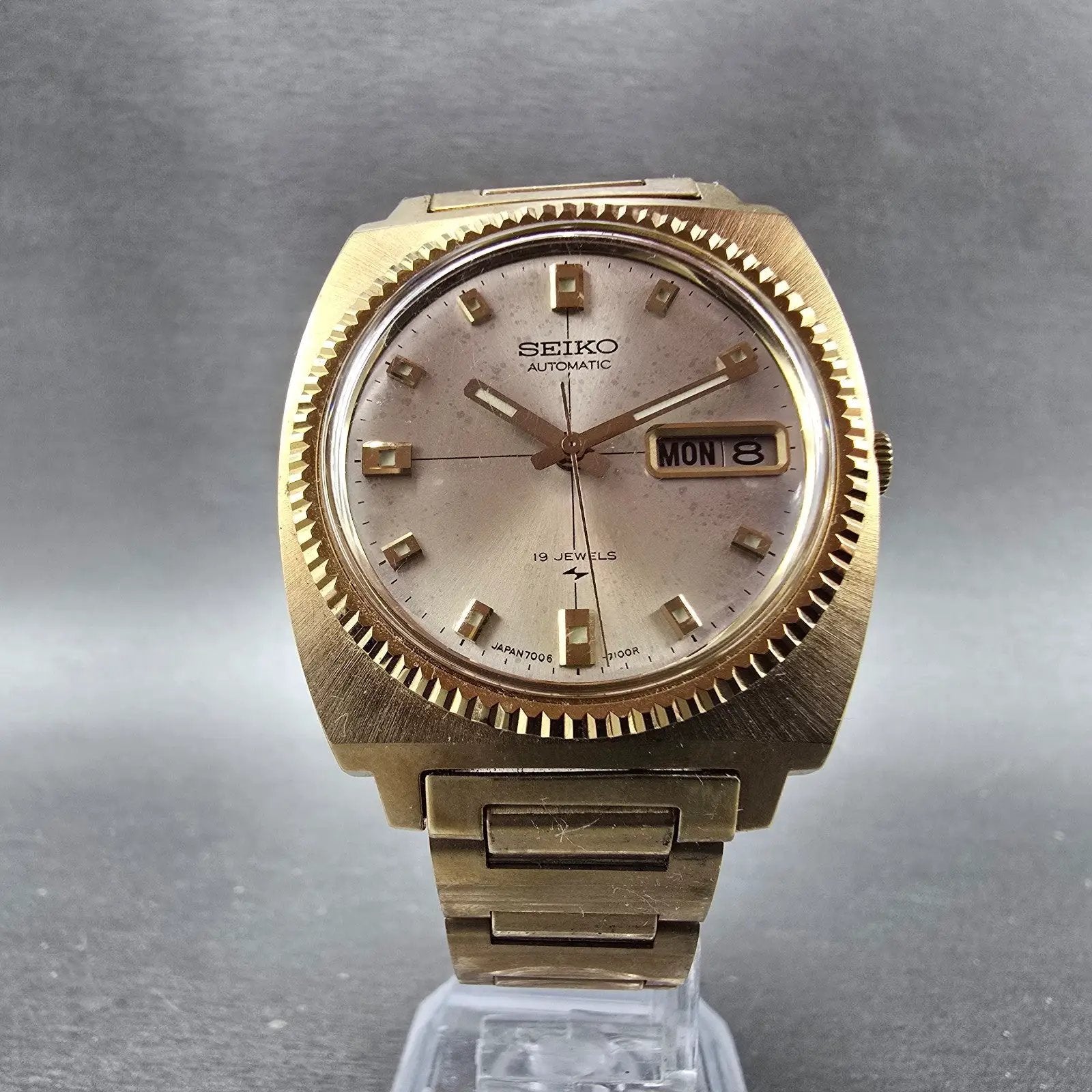 Seiko Automatic Watch Men 36mm Silver Dial Gold Tone Daydate 7006-7012 Runs VTG6