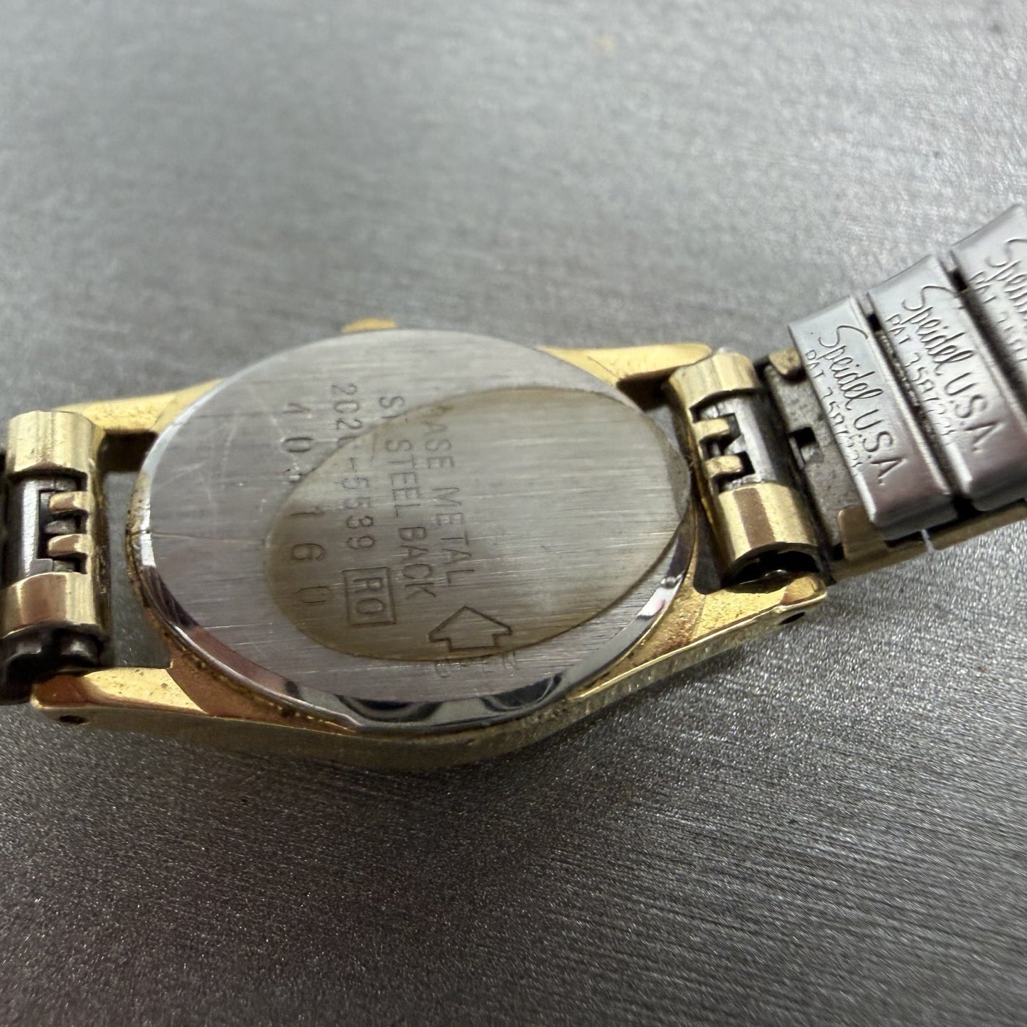 Seiko Watch Women 17mm Champagne Dial Gold Tone Oval 2c205539 New Battery9
