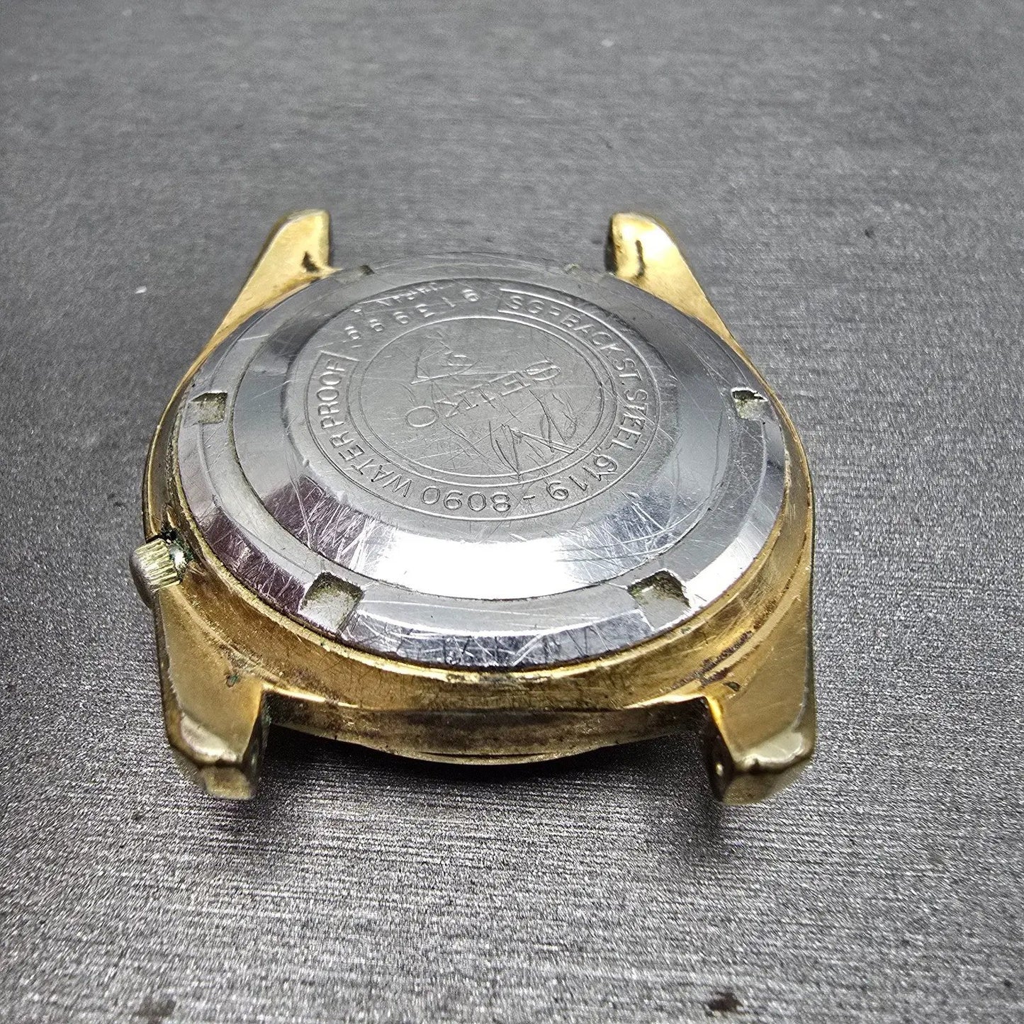 Seiko 5 Automatic Watch men Silver Dial Gold Tone Daydate 6119-8090 PARTS VTG9