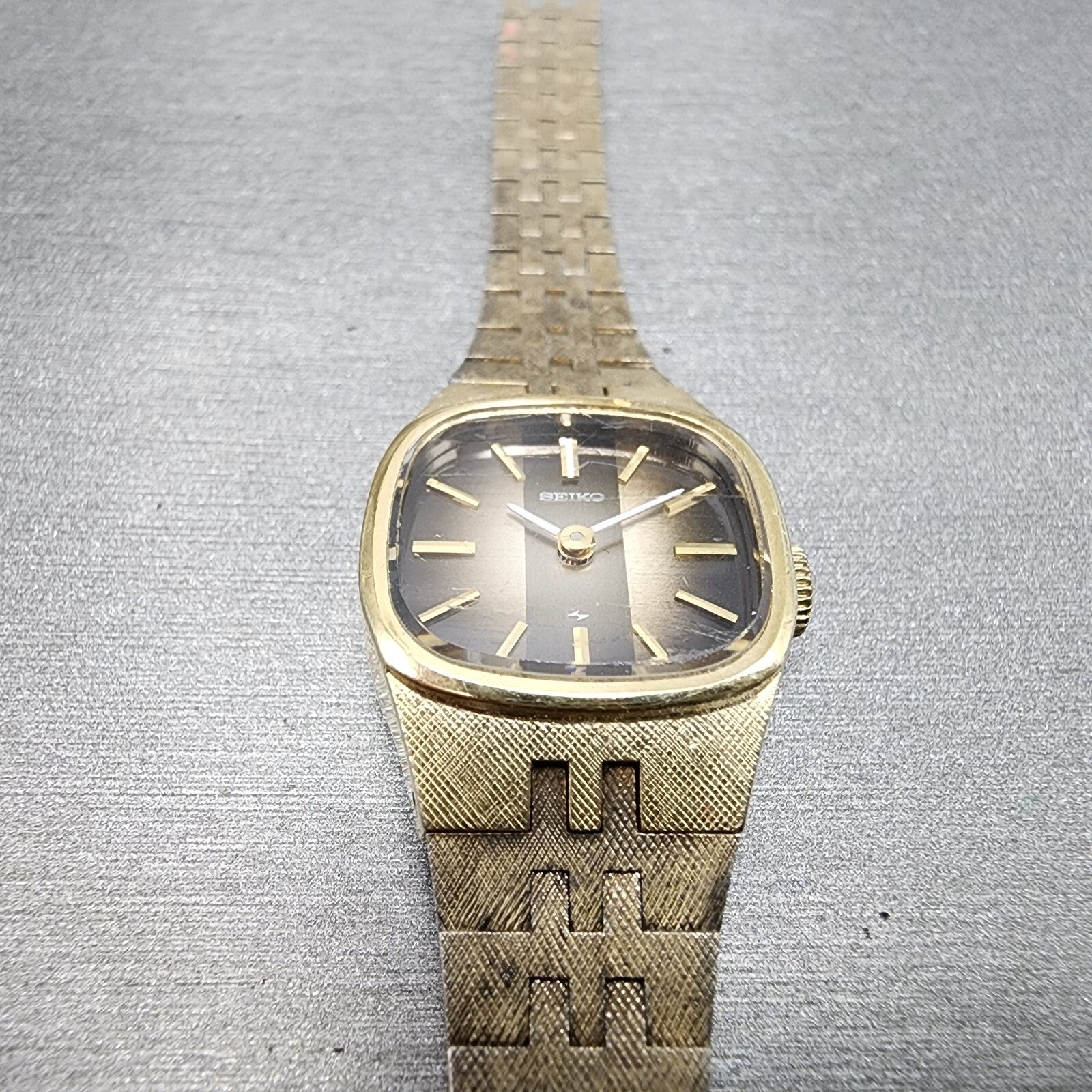 VTG Seiko Watch Women 19mm Brown Dial Gold Tone Rectangle READ!!!!!! Manual2
