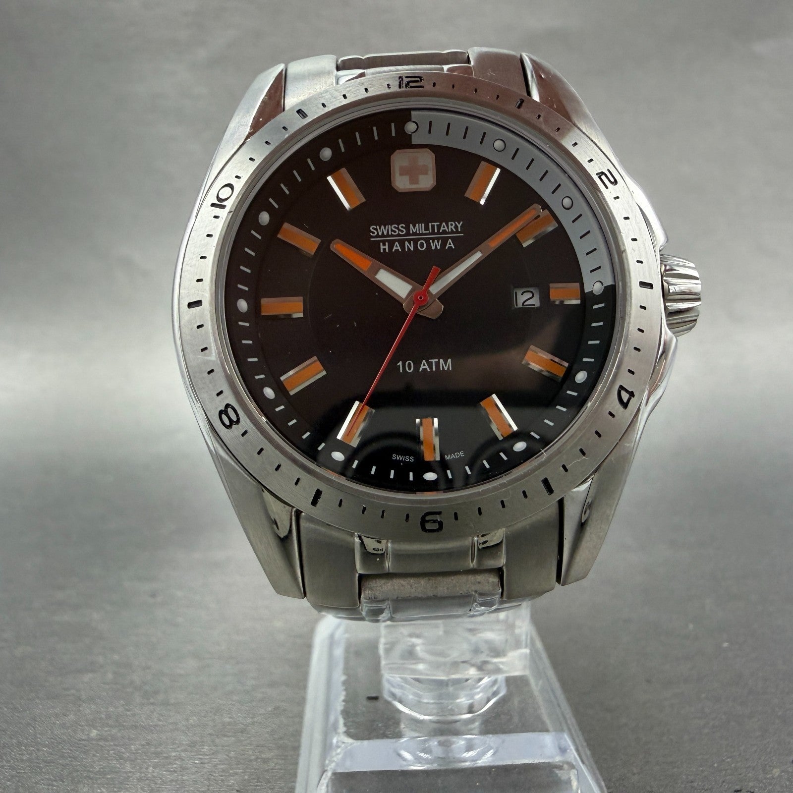 Swiss Military Dive Watch Men 44mm Black Dial Silver Tone Date Round New Battery5