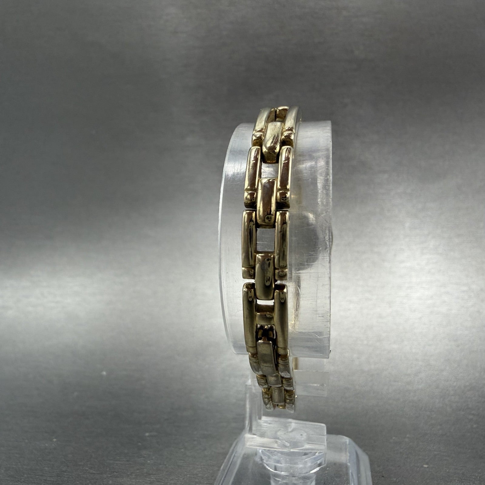 Citizen Watch Women 20mm Champagne Dial Gold Tone Round 5920-S99183 New BatteryA7