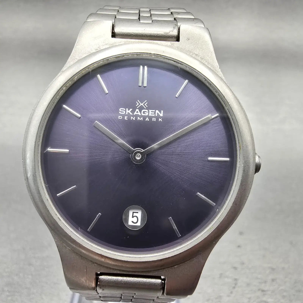 Skagen Watch Men 34mm Blue Dial Titanium Date Round 105LTXN New Battery1
