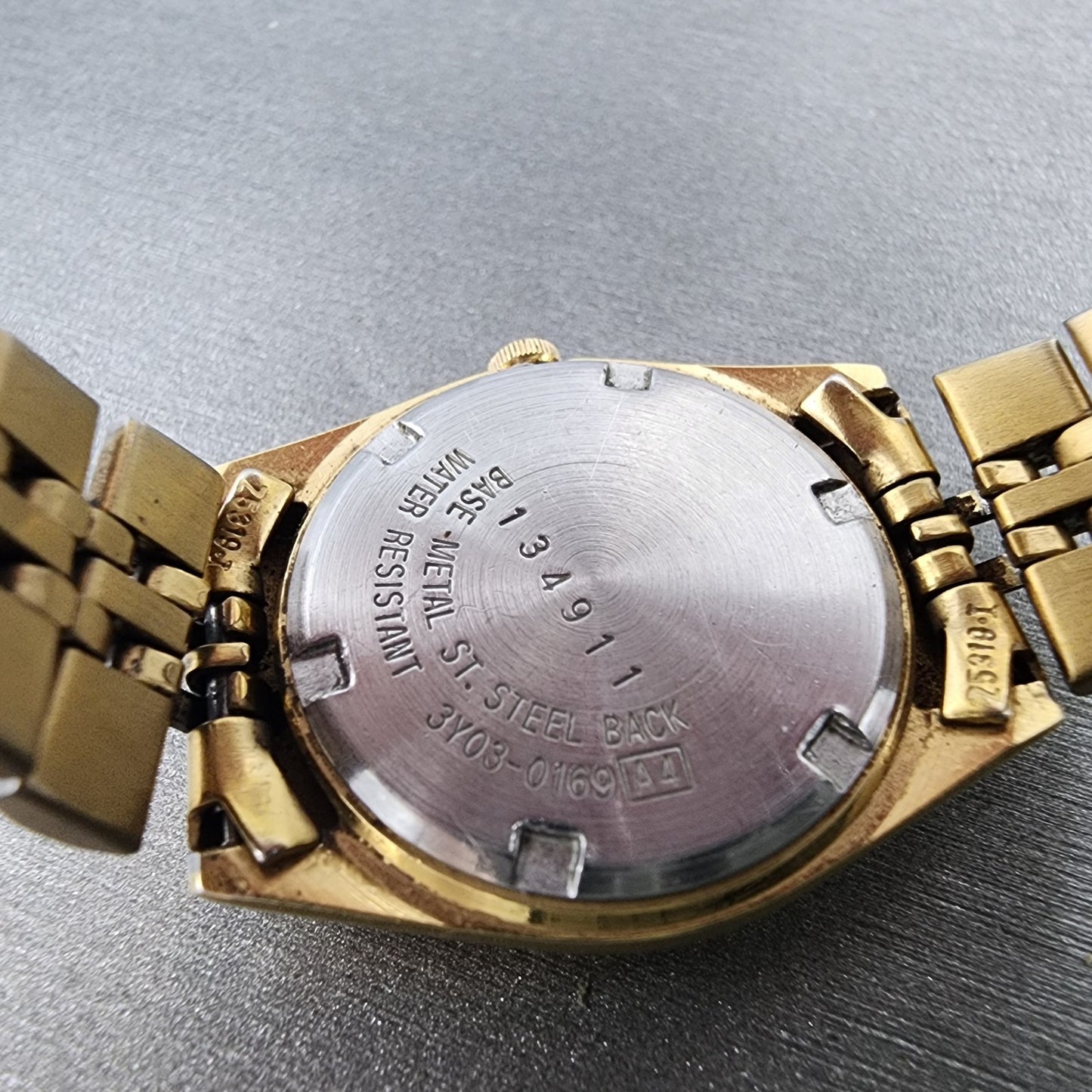 Seiko SQ Watch Women 24mm Gold Dial Gold Tone Daydate 24mm Round New Battery NBG9