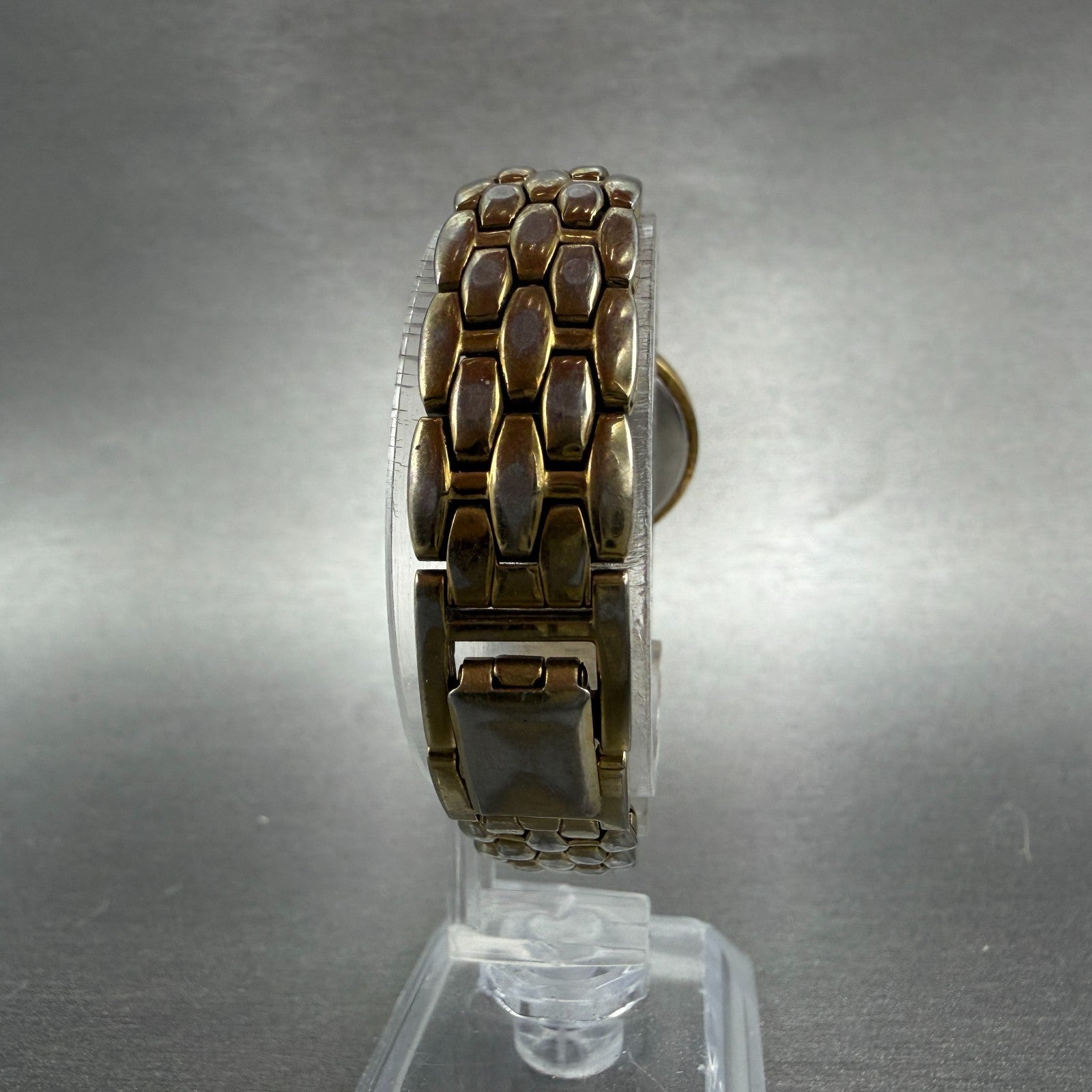 Seiko Watch Women 24mm White Dial Gold Tone Round 1N00-1E19 New Battery 78767