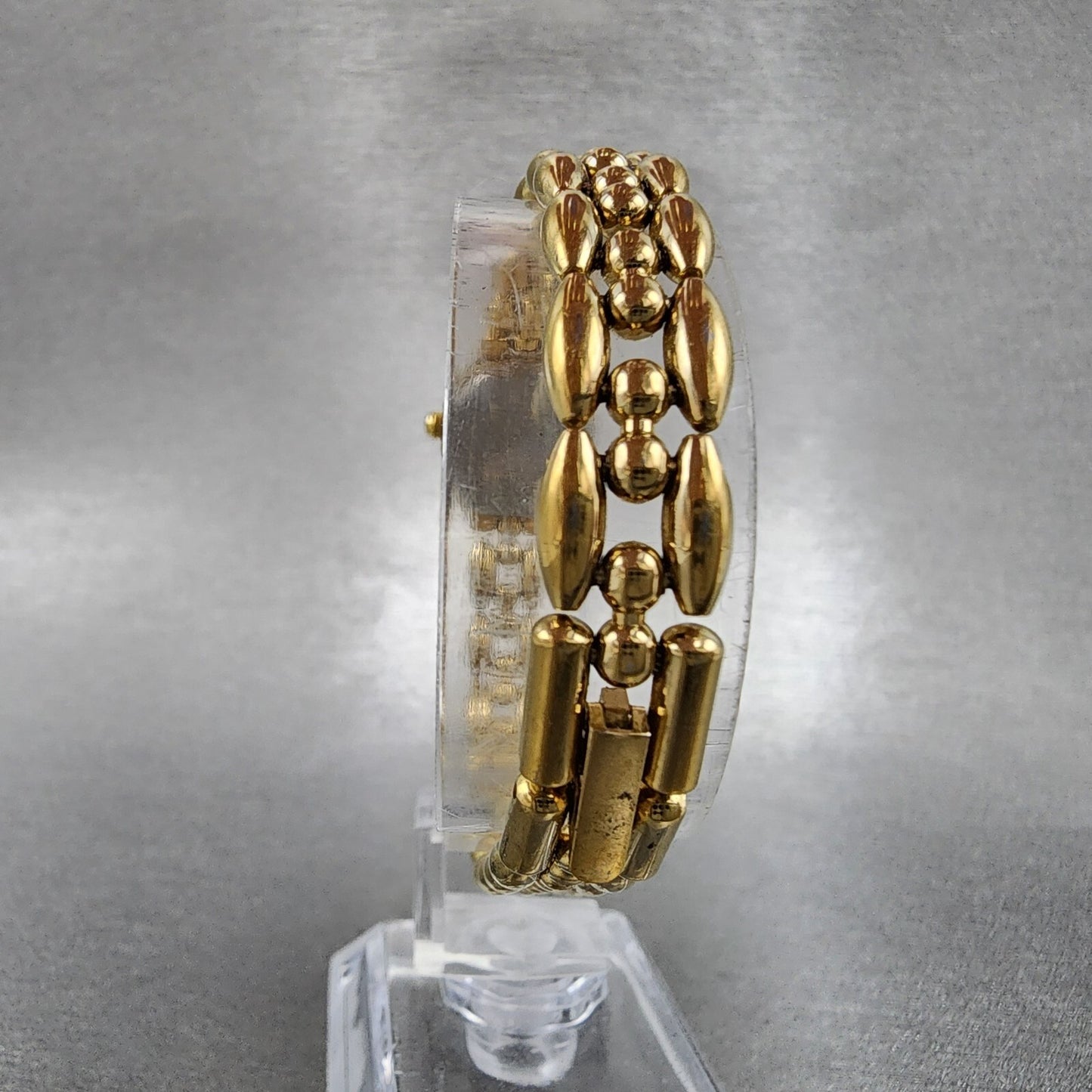 Bulova Watch Women 17mm Champagne Dial Gold Tone Oval 92H51 New Battery7
