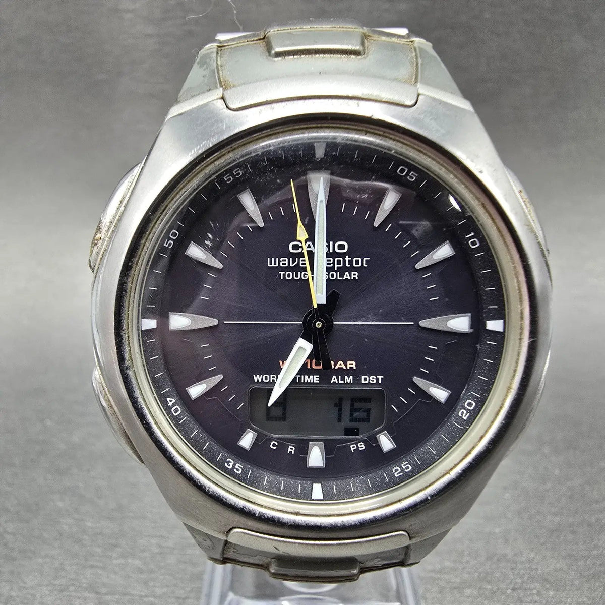 Casio Wave Ceptor Watch Men 43mm Gray Dial Silver Solar Alarm Daydate Runs JDM0