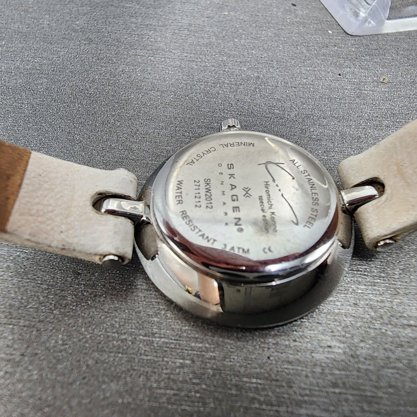 Skagen Watch Women 25mm White Dial Silver Tone Round SKW2012 New Battery9