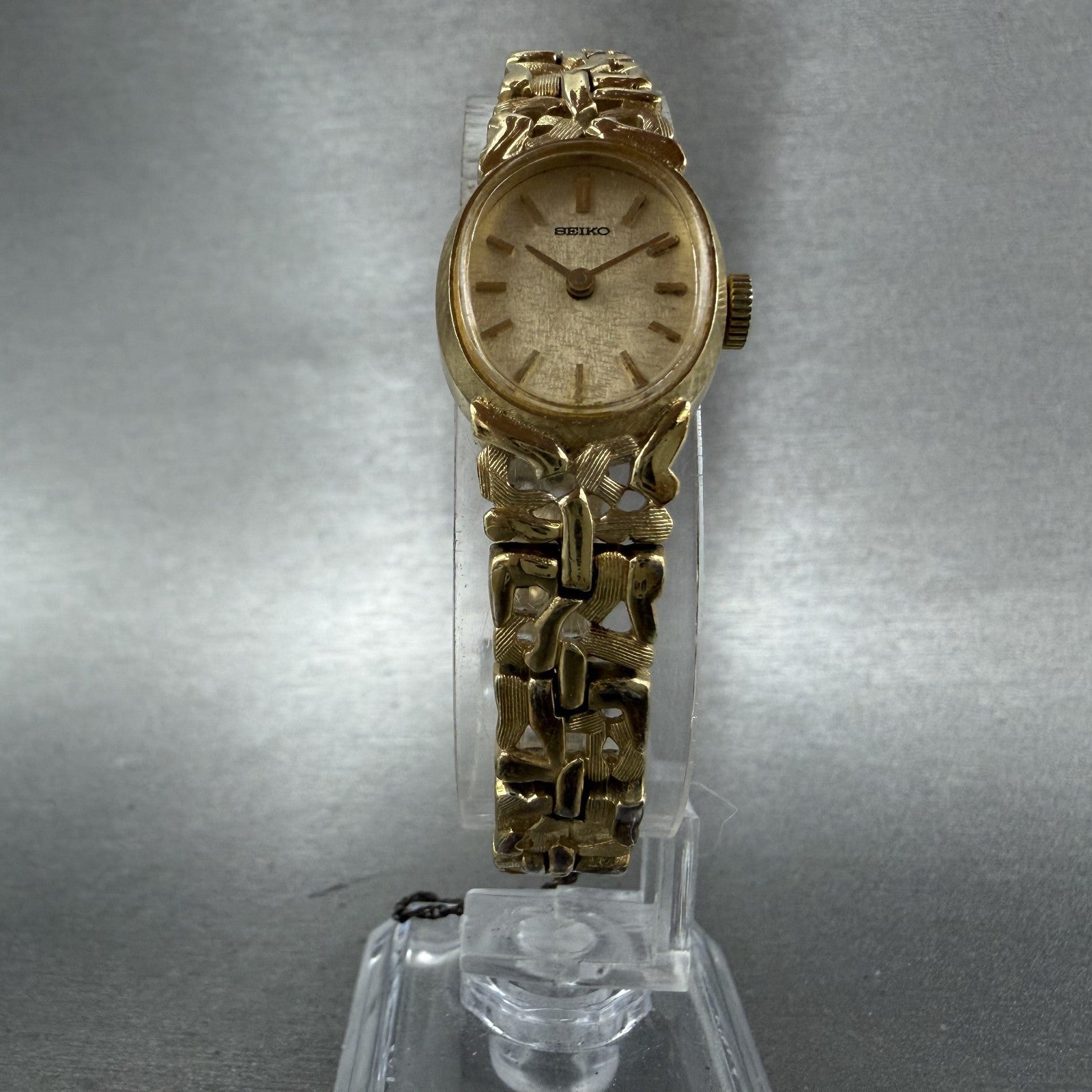 Seiko Watch Women 17mm Champagne Dial Gold Tone Manual Oval 118589 Runs5