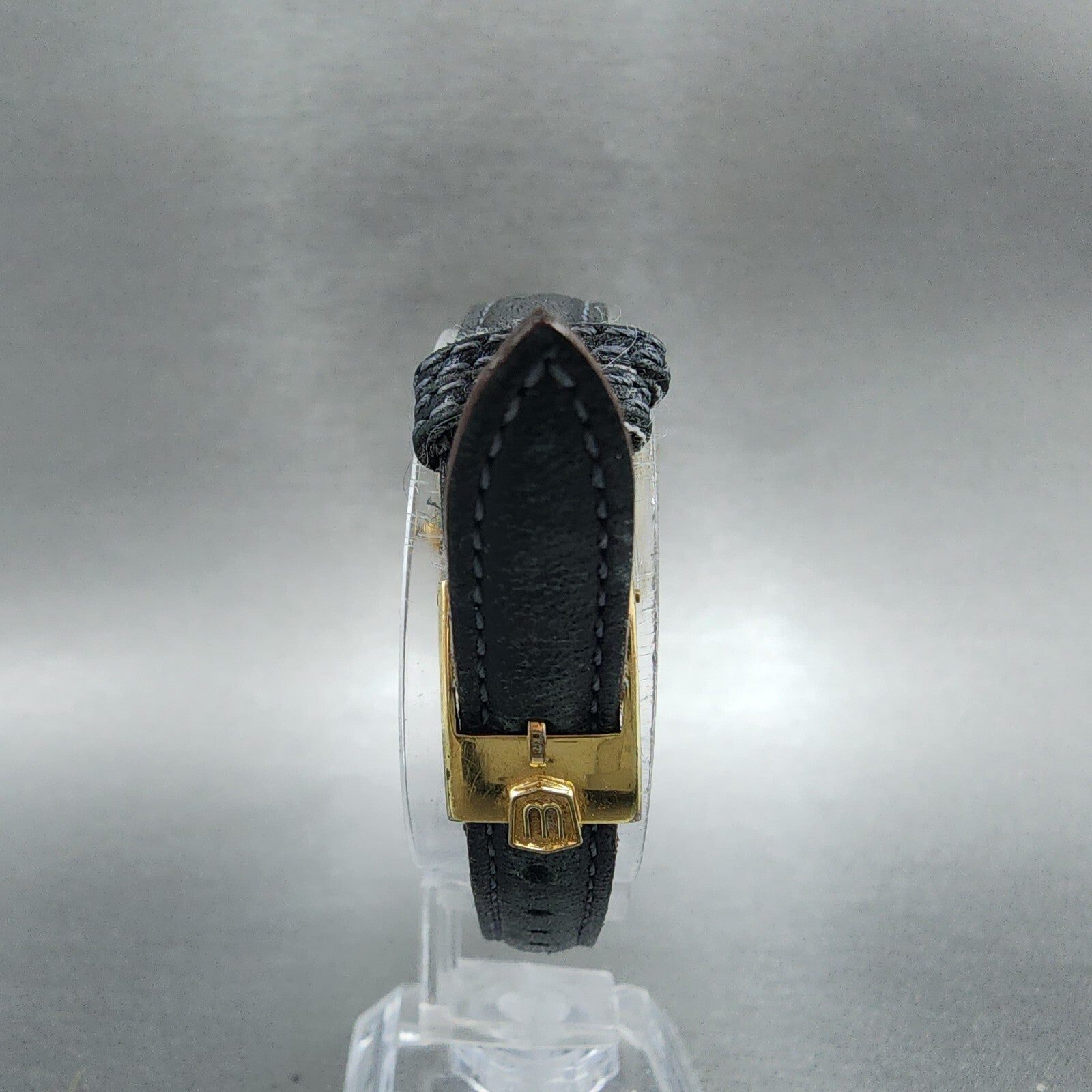 Waltham Oynax Mini Tank Watch Women 23mm Gold Dial Gold Tone Rectangle New Batt7