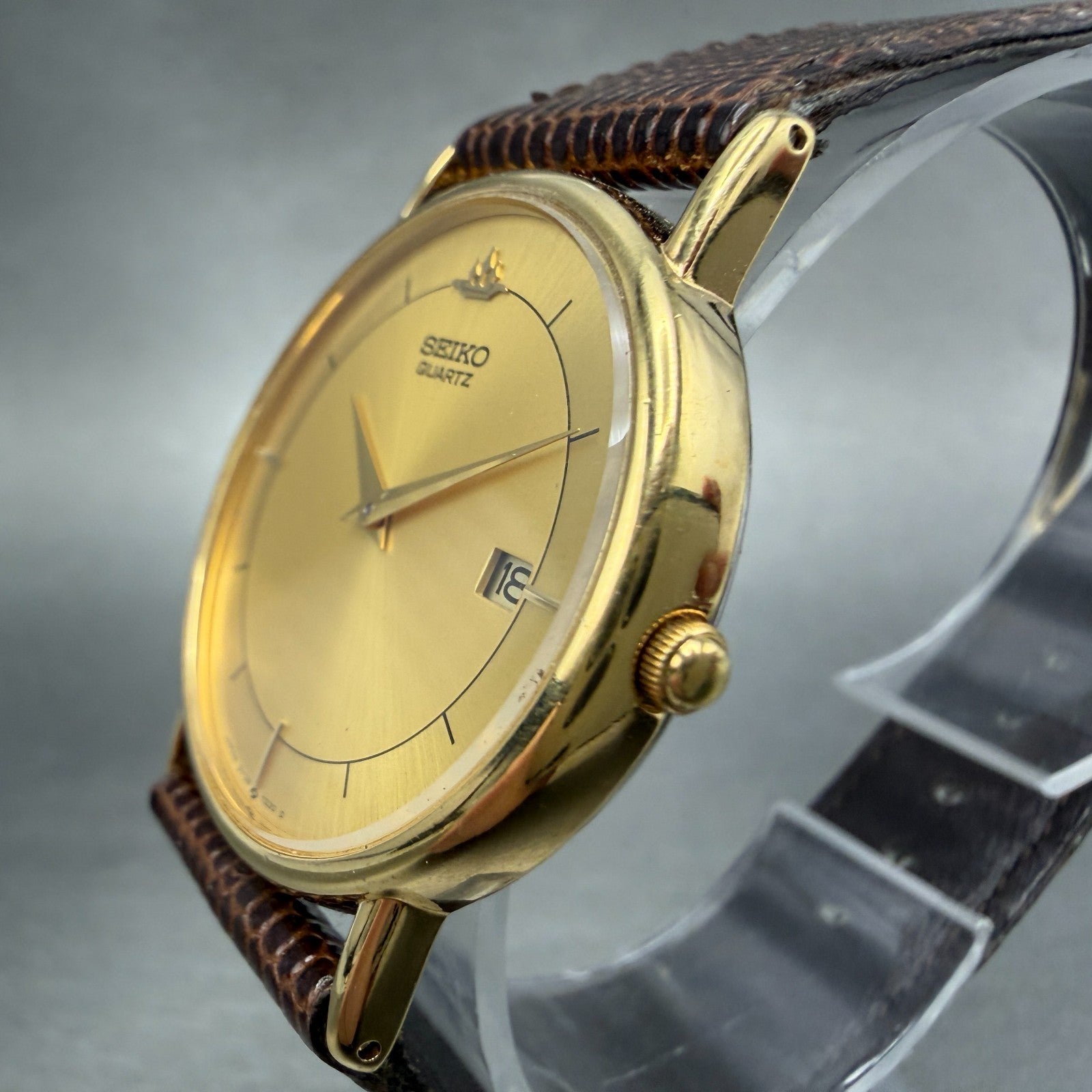 Seiko Watch Men 32mm Champagne Dial Gold Tone Date Round 5Y39-7010 New Battery2