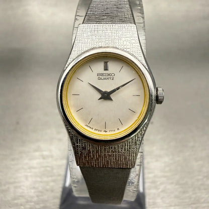 Seiko Watch Women 17mm Silver Dial Silver Tone Oval 2P20-0329 New Battery VTG0