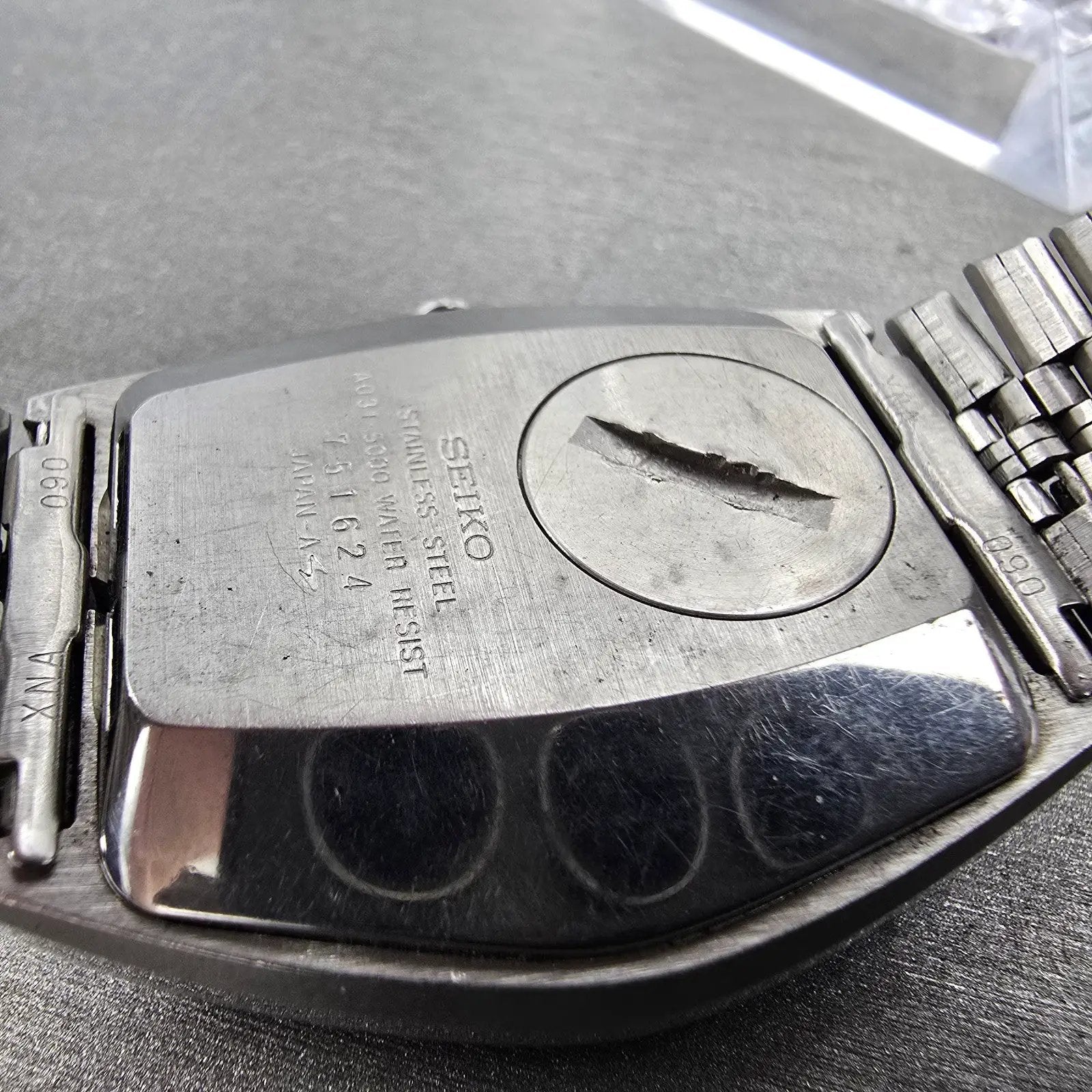Seiko Digital Watch Men 37mm Silver Tone Alarm A031-5000 PARTS Vintage9