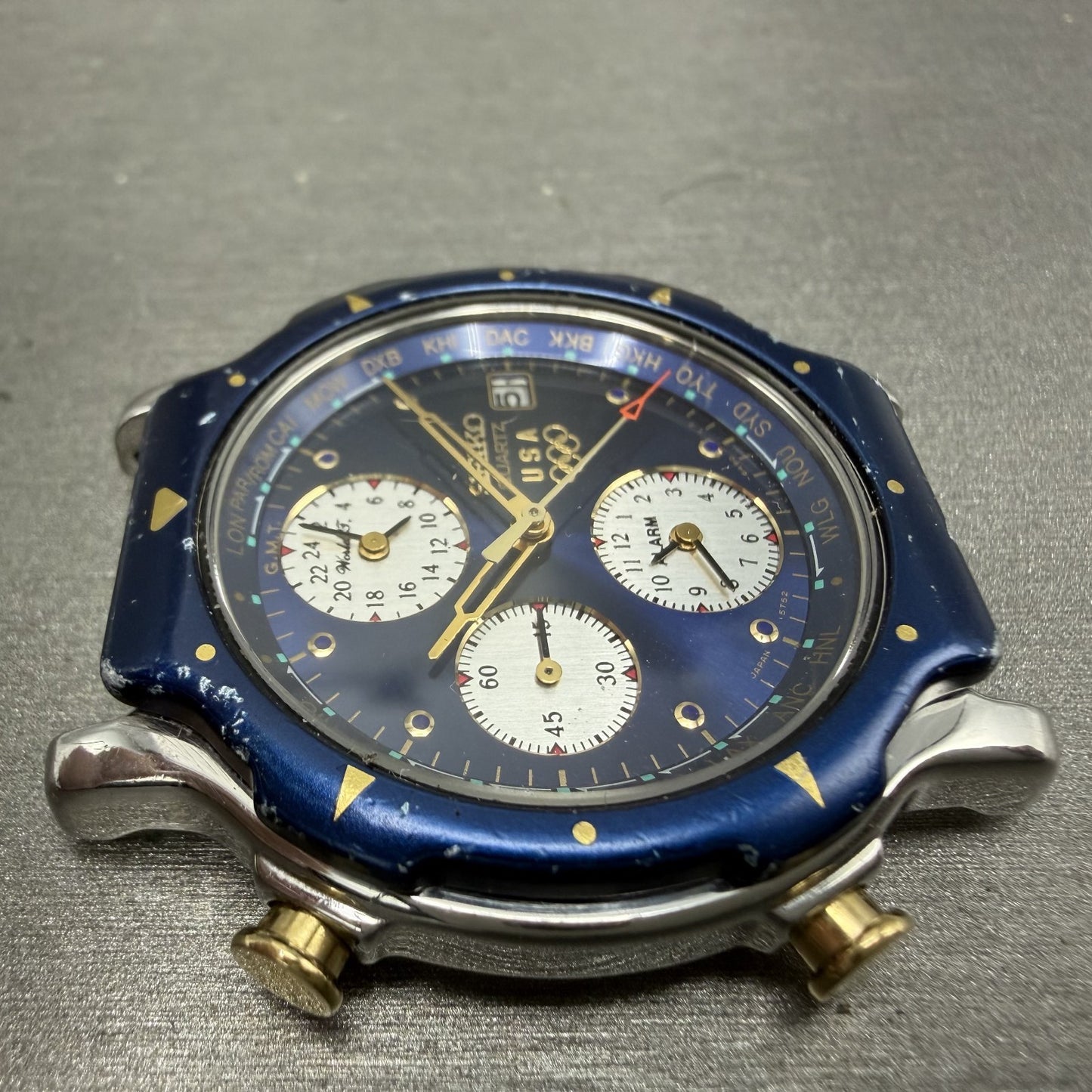Seiko Team USA World Time Watch Men 37mm Blue Silver Tone Alarm Date PARTS4